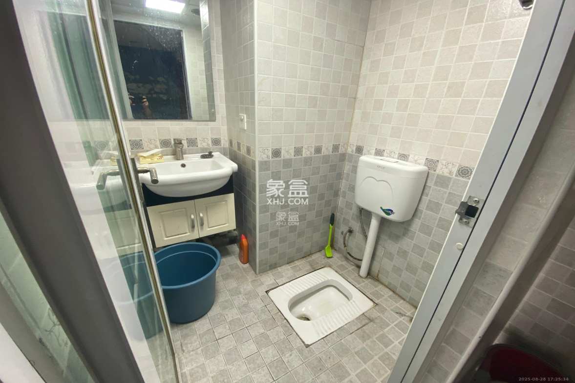 华菱蓝调国际(华菱.香墅美地) 2室2厅2卫 2100.0元/月 华菱蓝调国际(华菱.香墅美地) 2室2厅2卫 2100.0元/月室内图