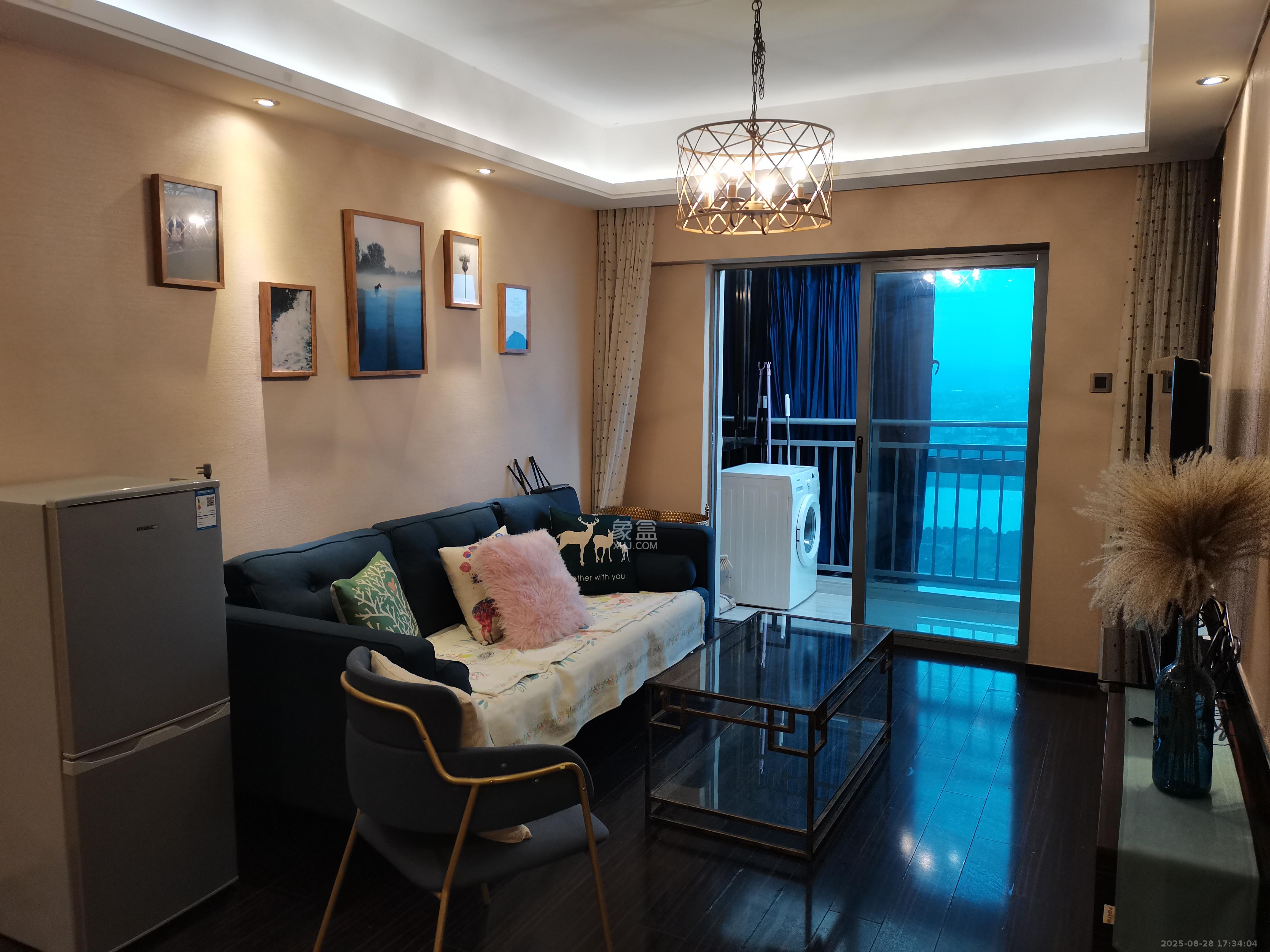 保利国际广场 1室2厅1卫 3600.0元/月 保利国际广场 1室2厅1卫 3600.0元/月室内图