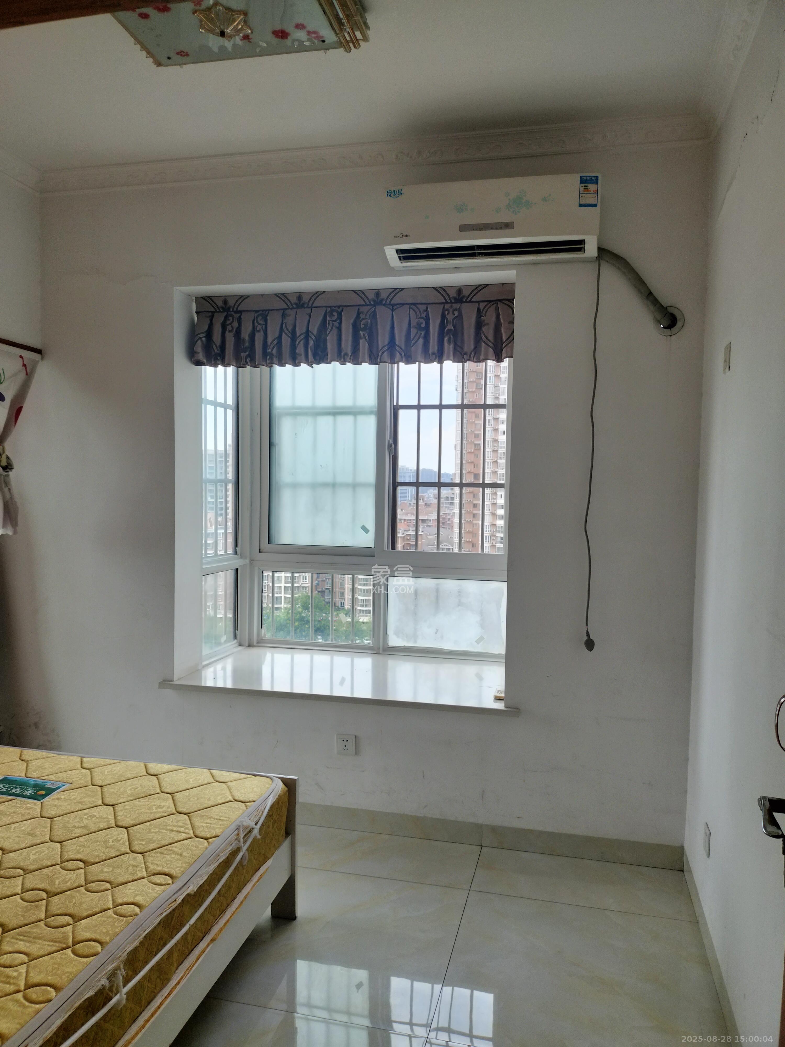 昌和商业中心/昌和国际  3室2厅1卫    2000.0元/月室内图