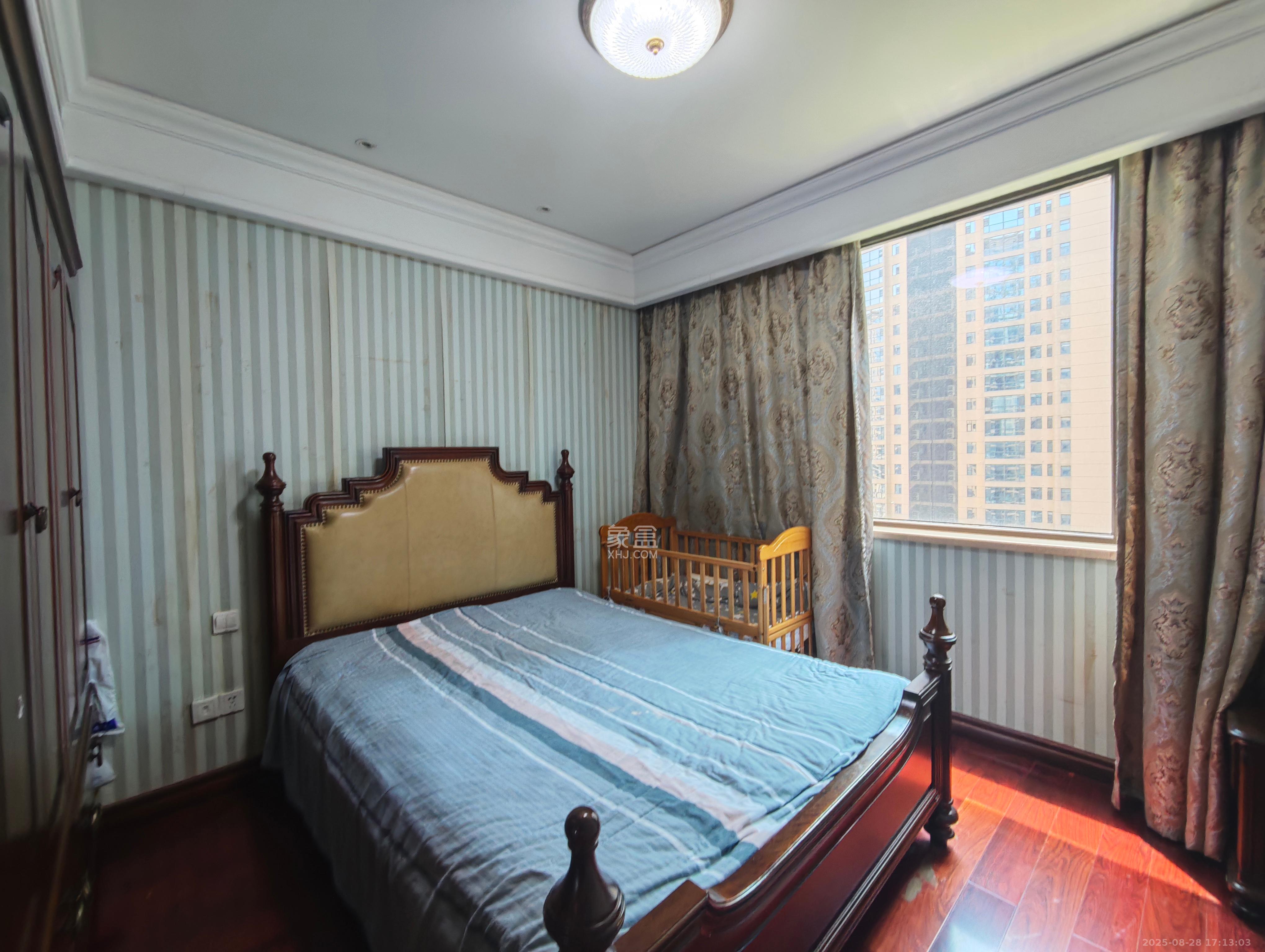 运达中央广场一、二期  3室2厅3卫    9000.0元/月 运达中央广场一、二期  3室2厅3卫    9000.0元/月室内图