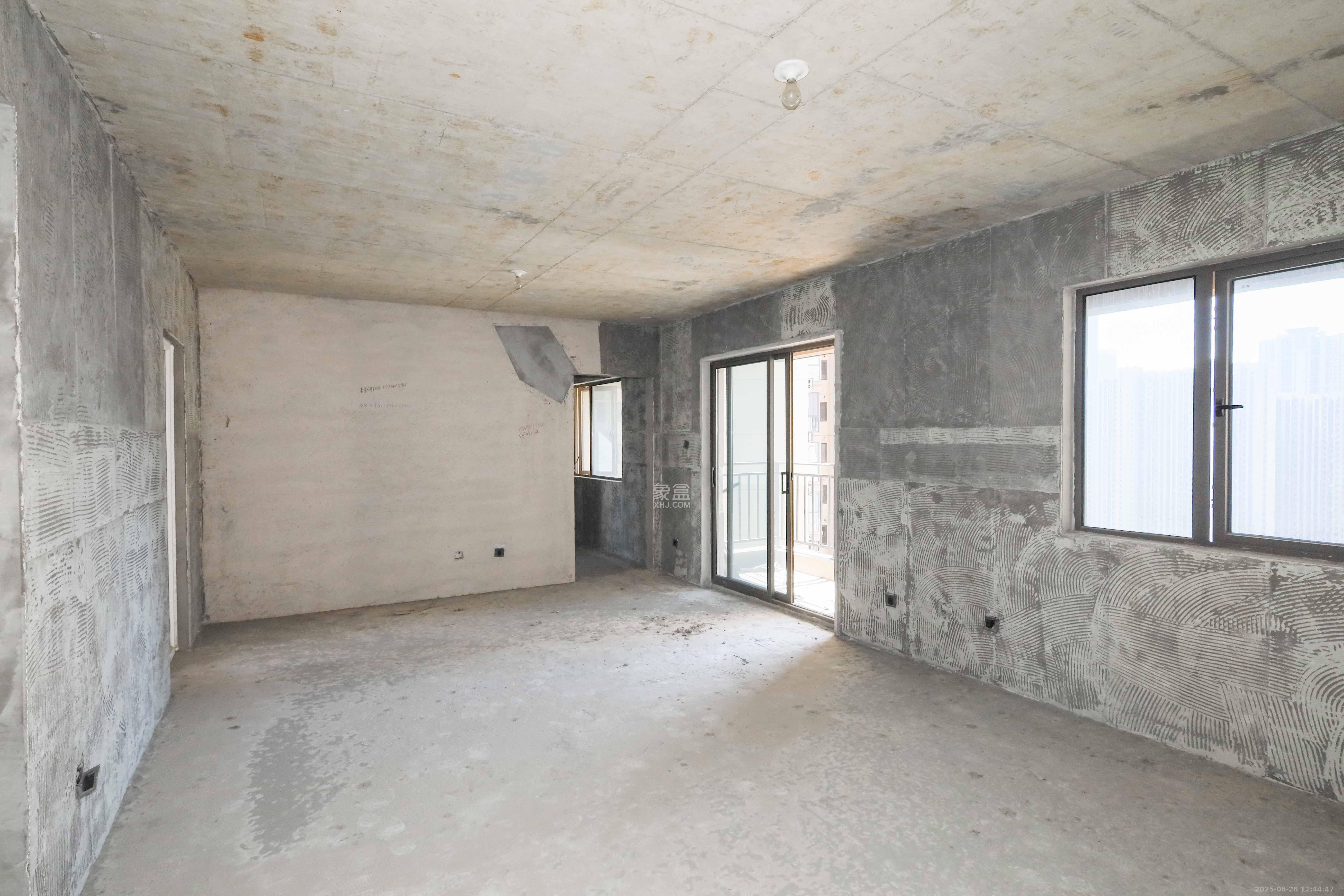 梅溪湖合能璞丽  3室2厅2卫    130.0万 梅溪湖合能璞丽  3室2厅2卫    130.0万客厅