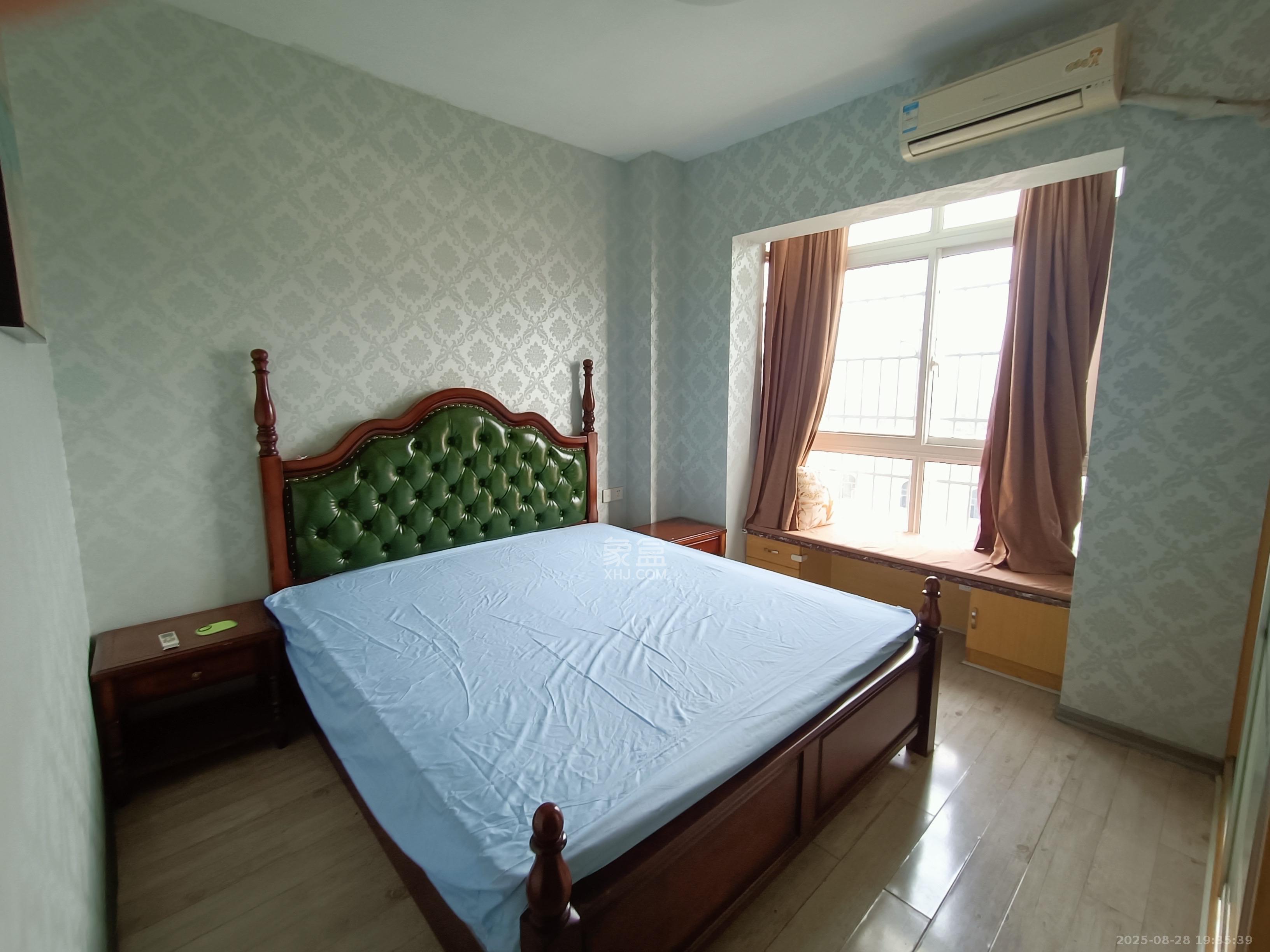 荣鑫家园  2室2厅1卫    1650.0元/月室内图