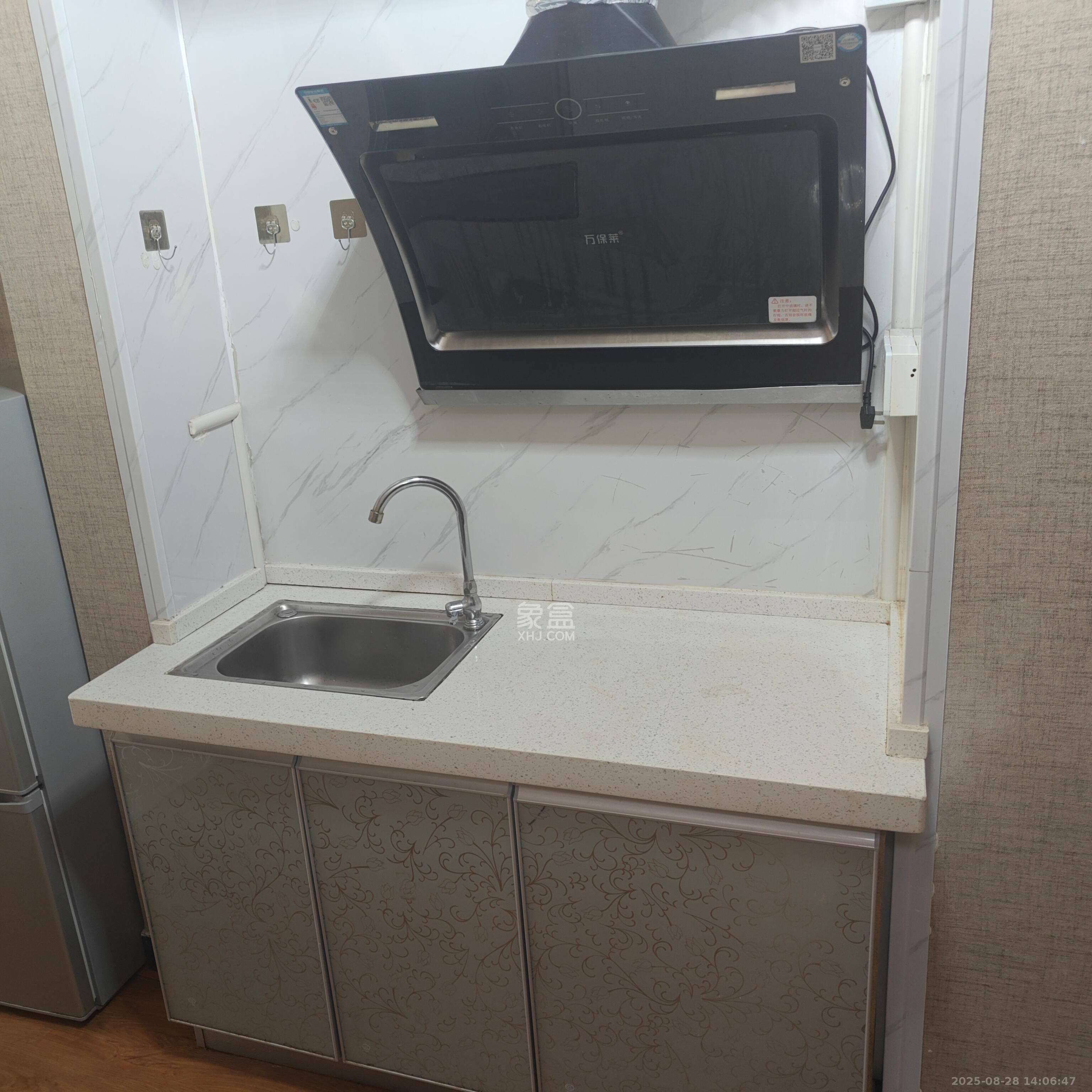 东方芙蓉  1室1厅1卫   1500.00元/月室内图
