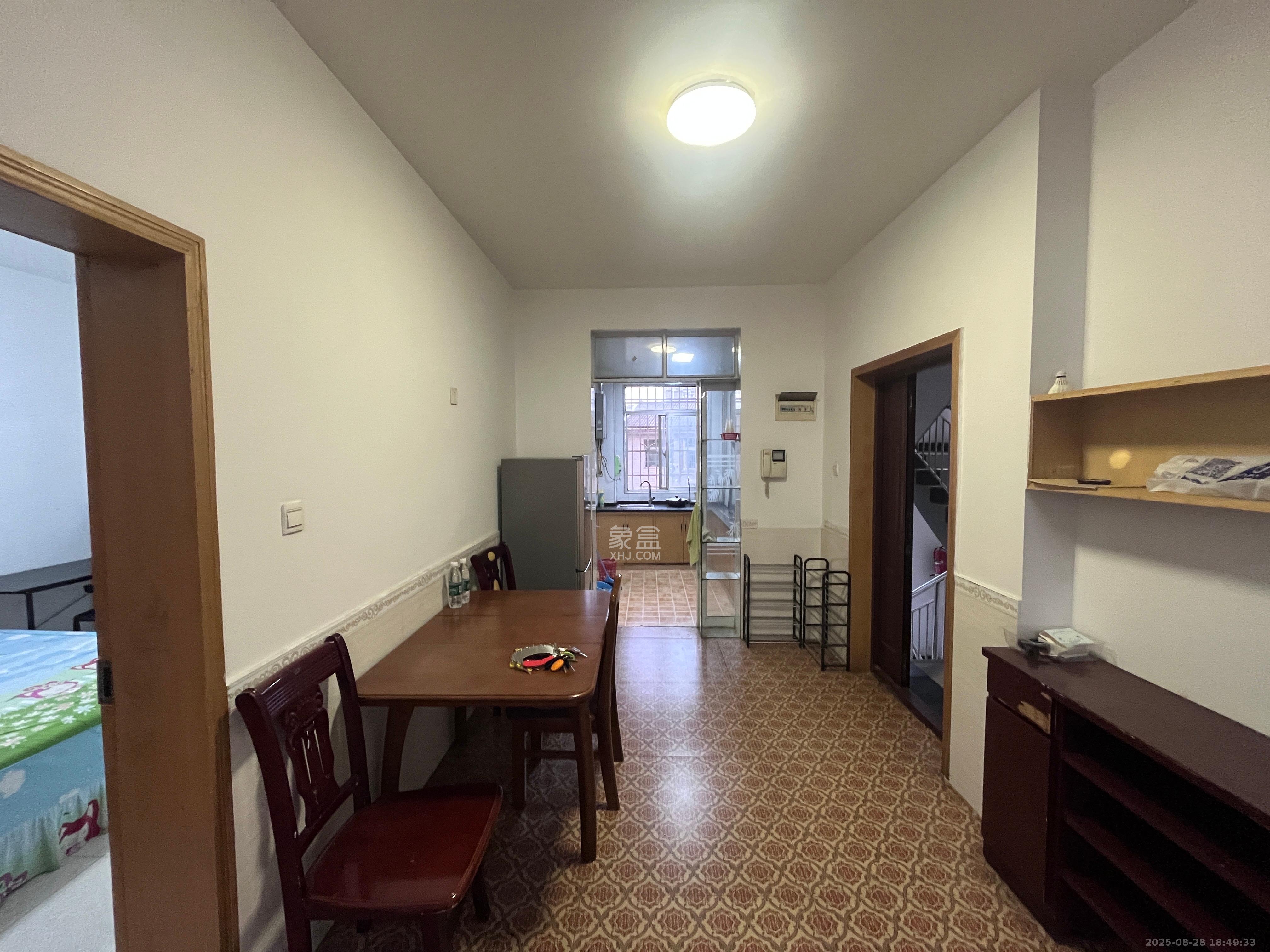 先锋新宇 2室2厅1卫 1800.0元/月 先锋新宇 2室2厅1卫 1800.0元/月室内图