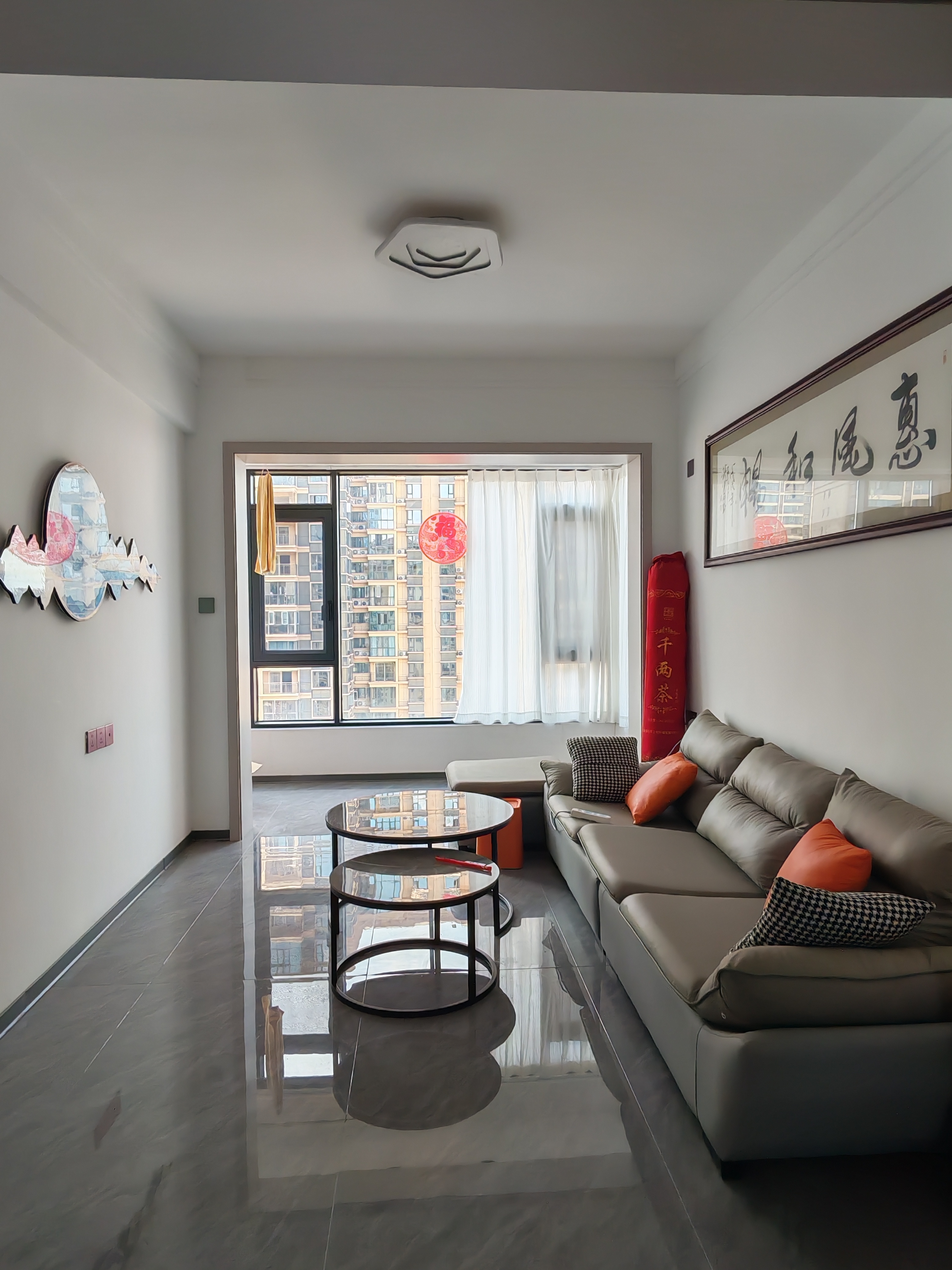 碧桂园梓山府 3室2厅2卫 2500.0元/月 碧桂园梓山府 3室2厅2卫 2500.0元/月室内图