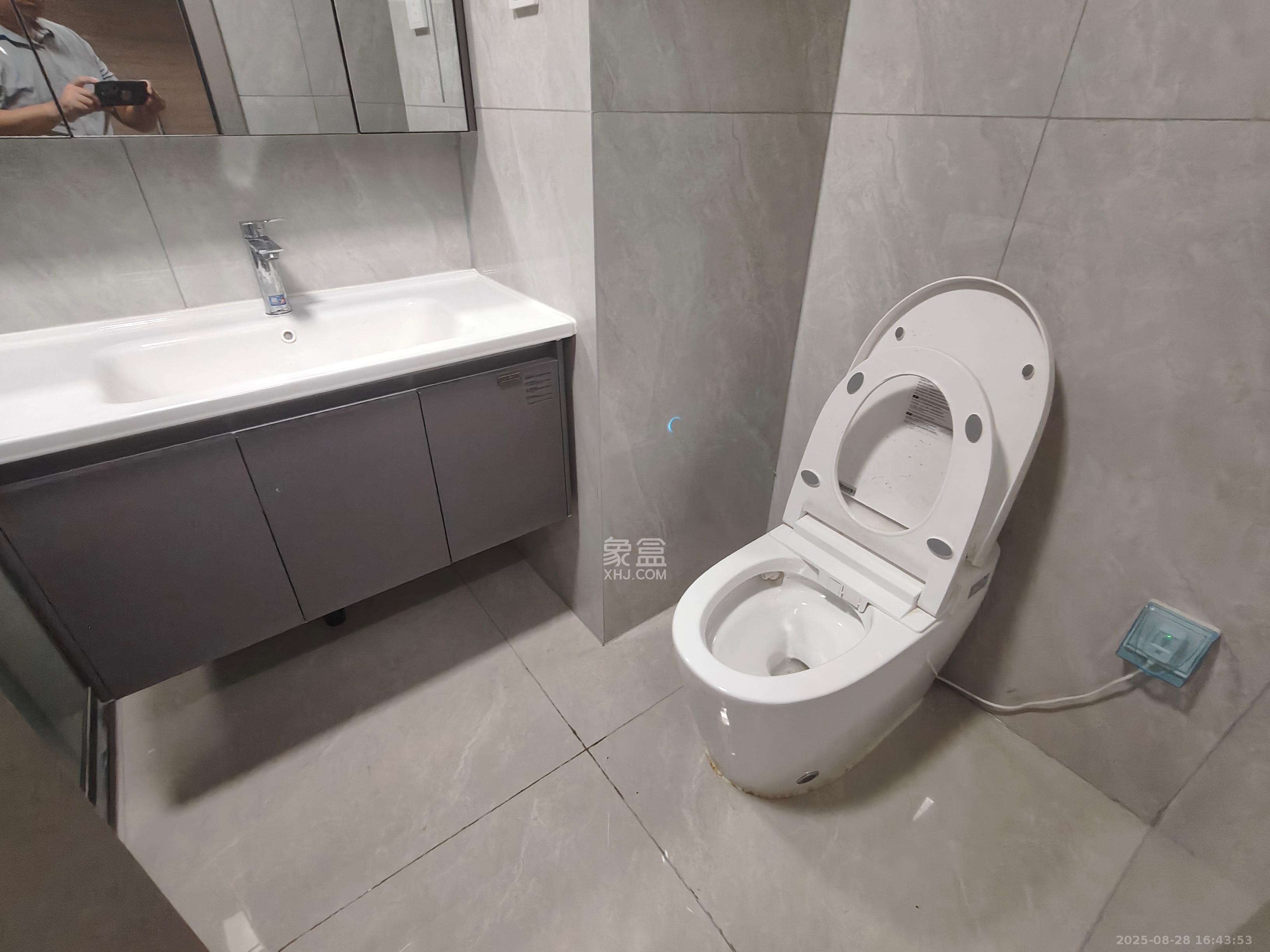 明发国际城  1室1厅1卫    1400.0元/月 明发国际城  1室1厅1卫    1400.0元/月室内图