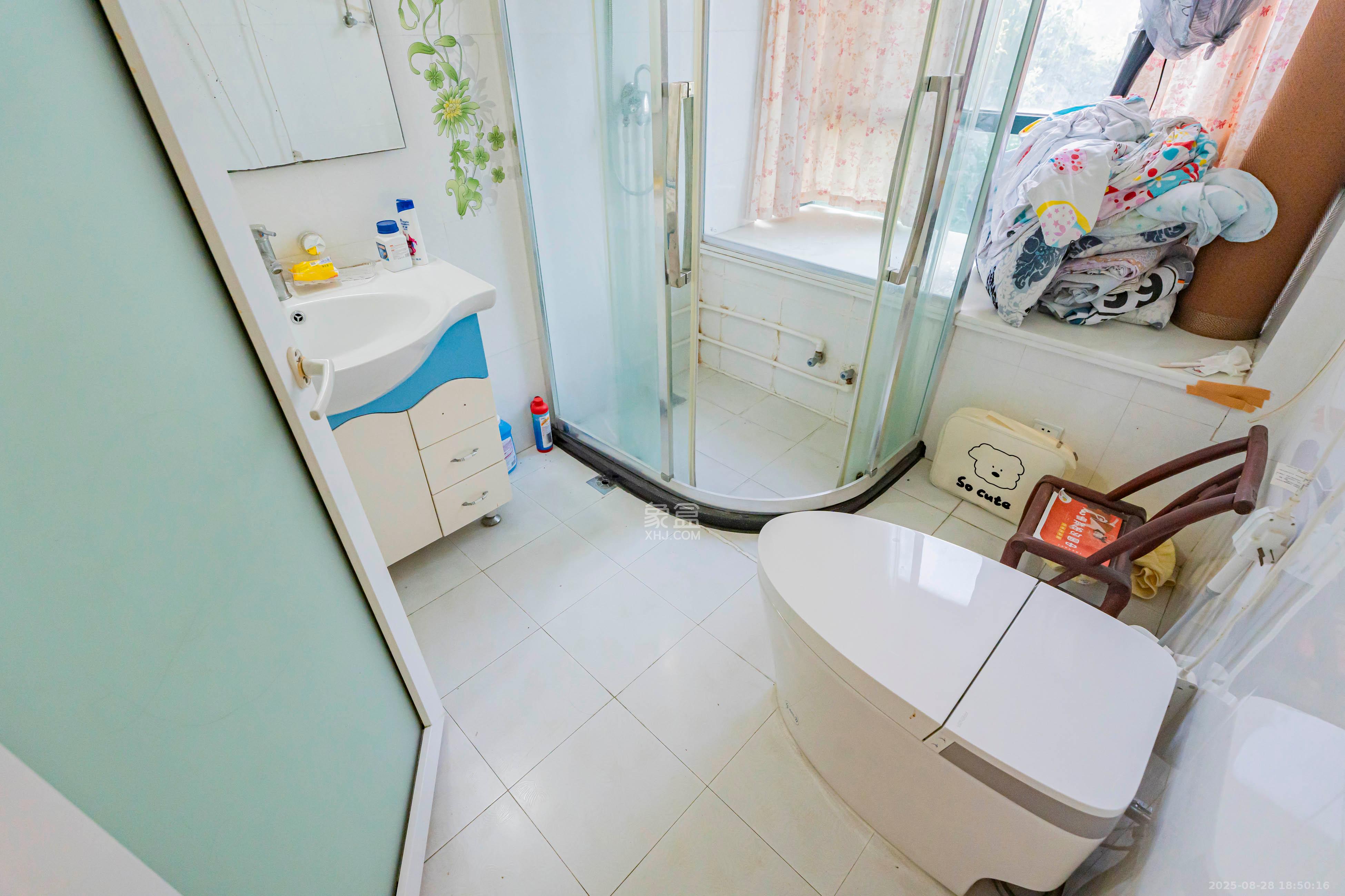 华盛新外滩  3室2厅2卫    175.0万 华盛新外滩  3室2厅2卫    175.0万卫生间