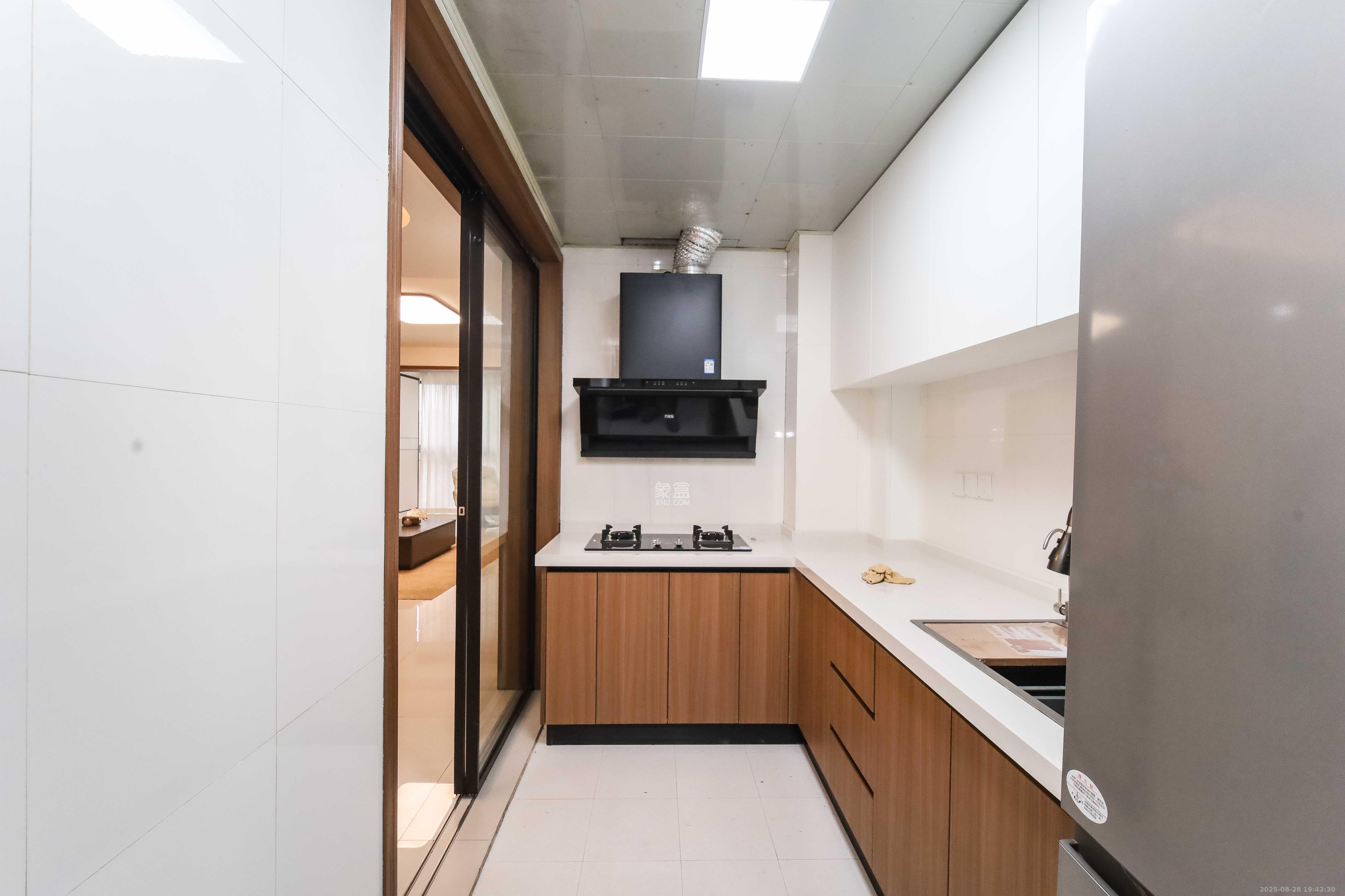 浏阳河畔家园  3室2厅1卫    136.0万 浏阳河畔家园  3室2厅1卫    136.0万厨房