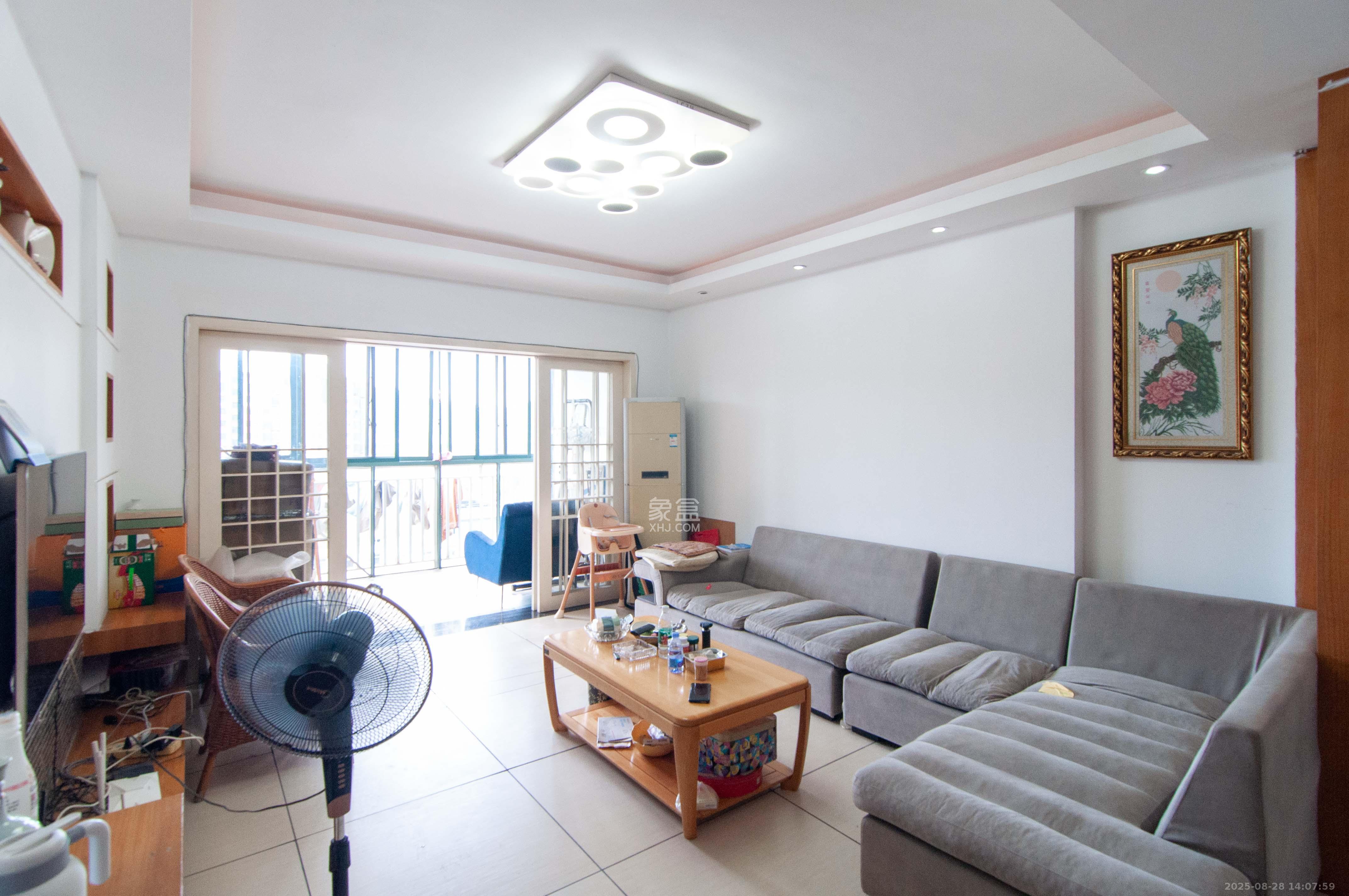 望兴景园一期  3室2厅2卫    91.0万 望兴景园一期  3室2厅2卫    91.0万客厅