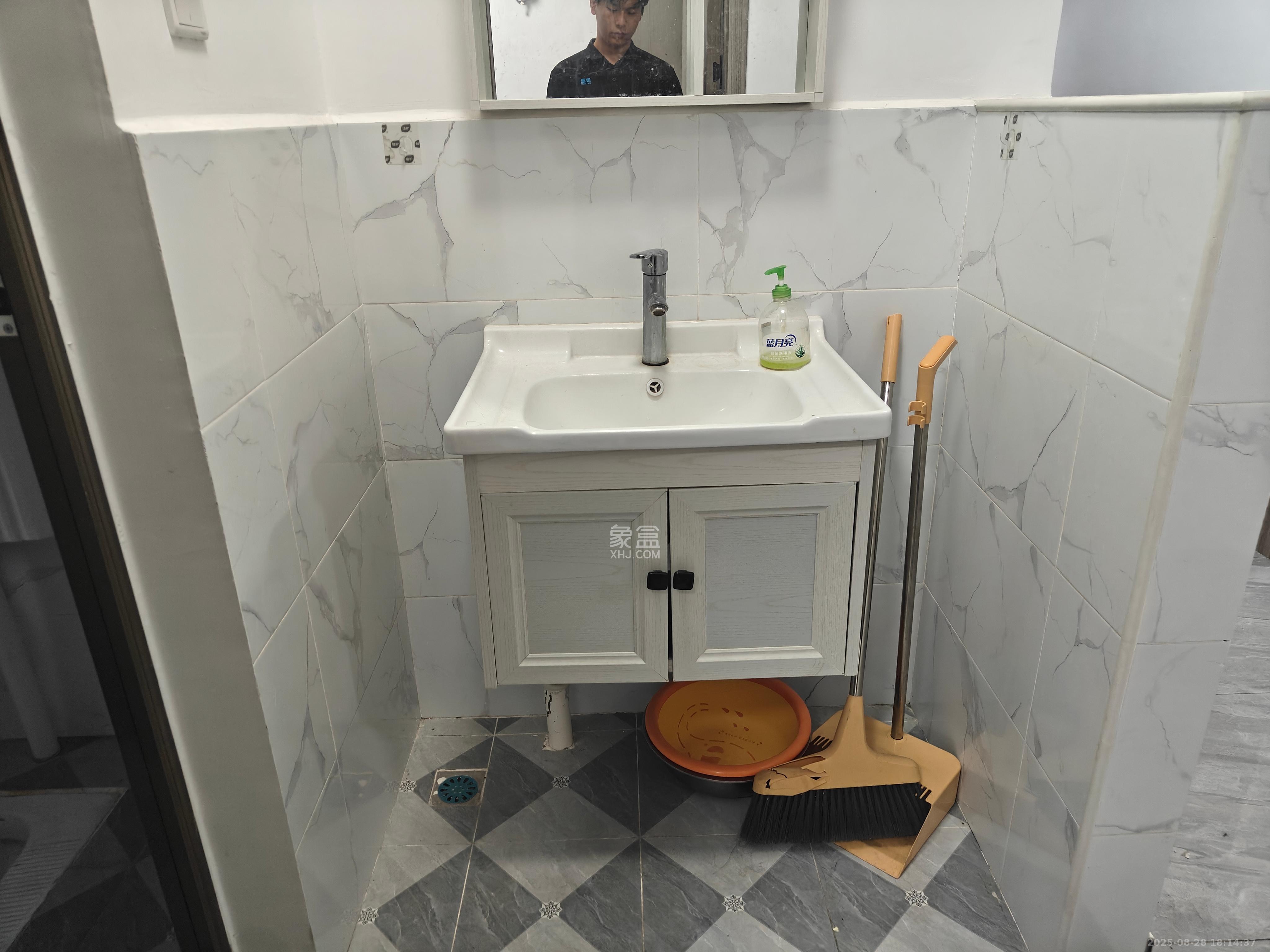 远洋红星天铂一期  1室0厅0卫    2800.0元/月室内图