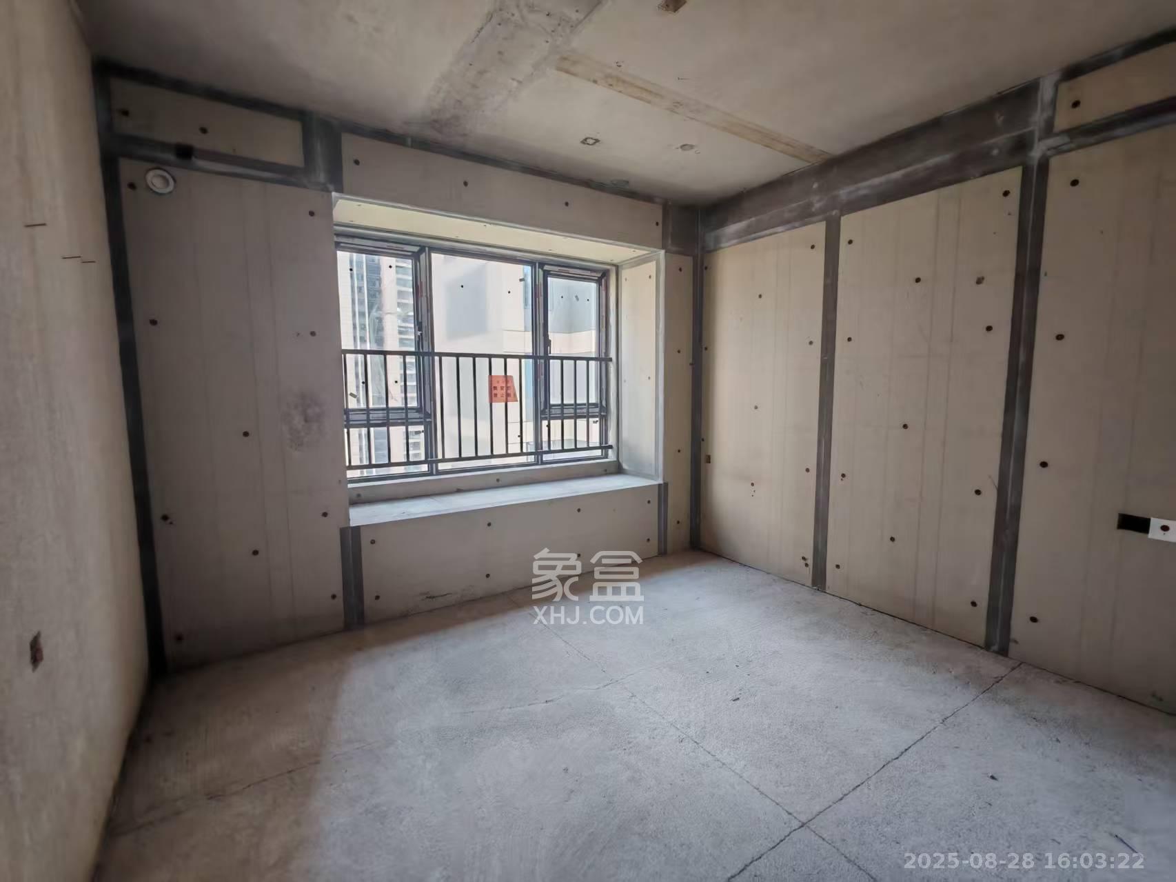 城发恒伟洋湖映2009  4室2厅2卫    2000.0元/月 城发恒伟洋湖映2009  4室2厅2卫    2000.0元/月室内图