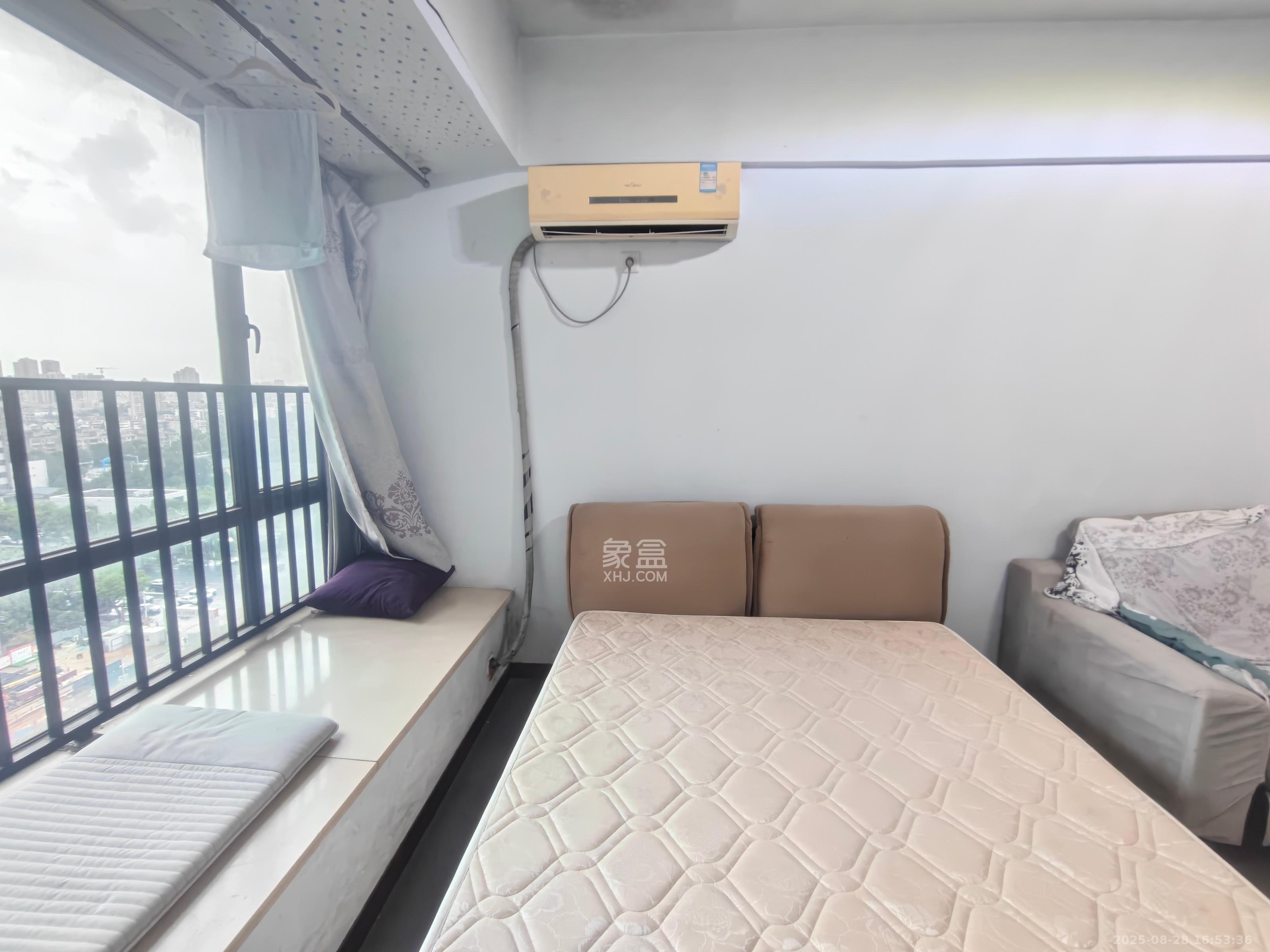名富公寓  1室1厅1卫   1600.00元/月室内图