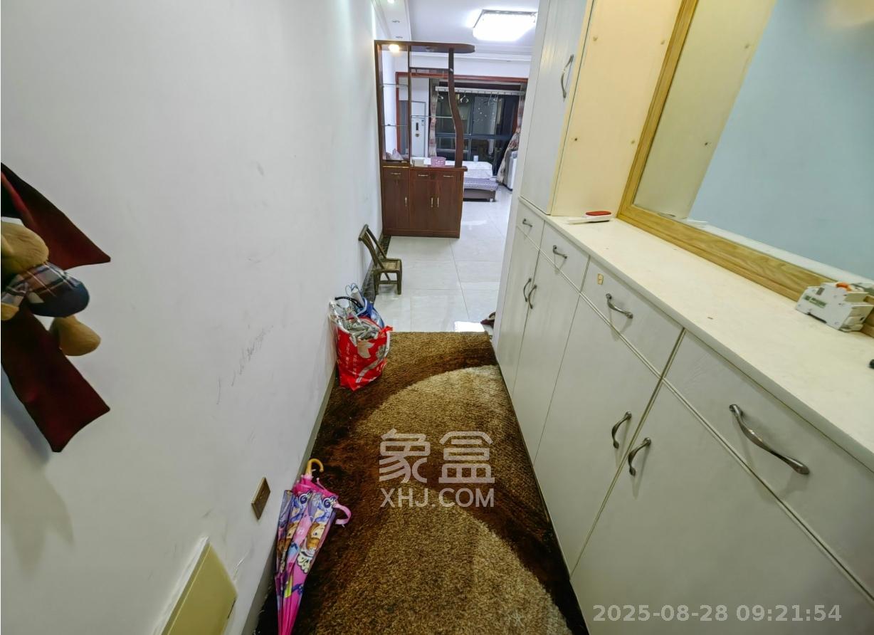 兰亭湾畔  3室2厅1卫    2100.0元/月 兰亭湾畔  3室2厅1卫    2100.0元/月室内图