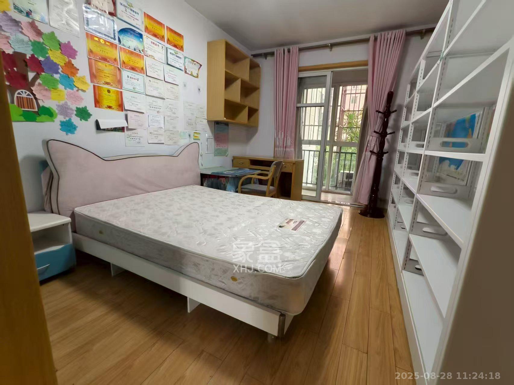 枫雅名苑 3室2厅2卫 2400.0元/月 枫雅名苑 3室2厅2卫 2400.0元/月室内图