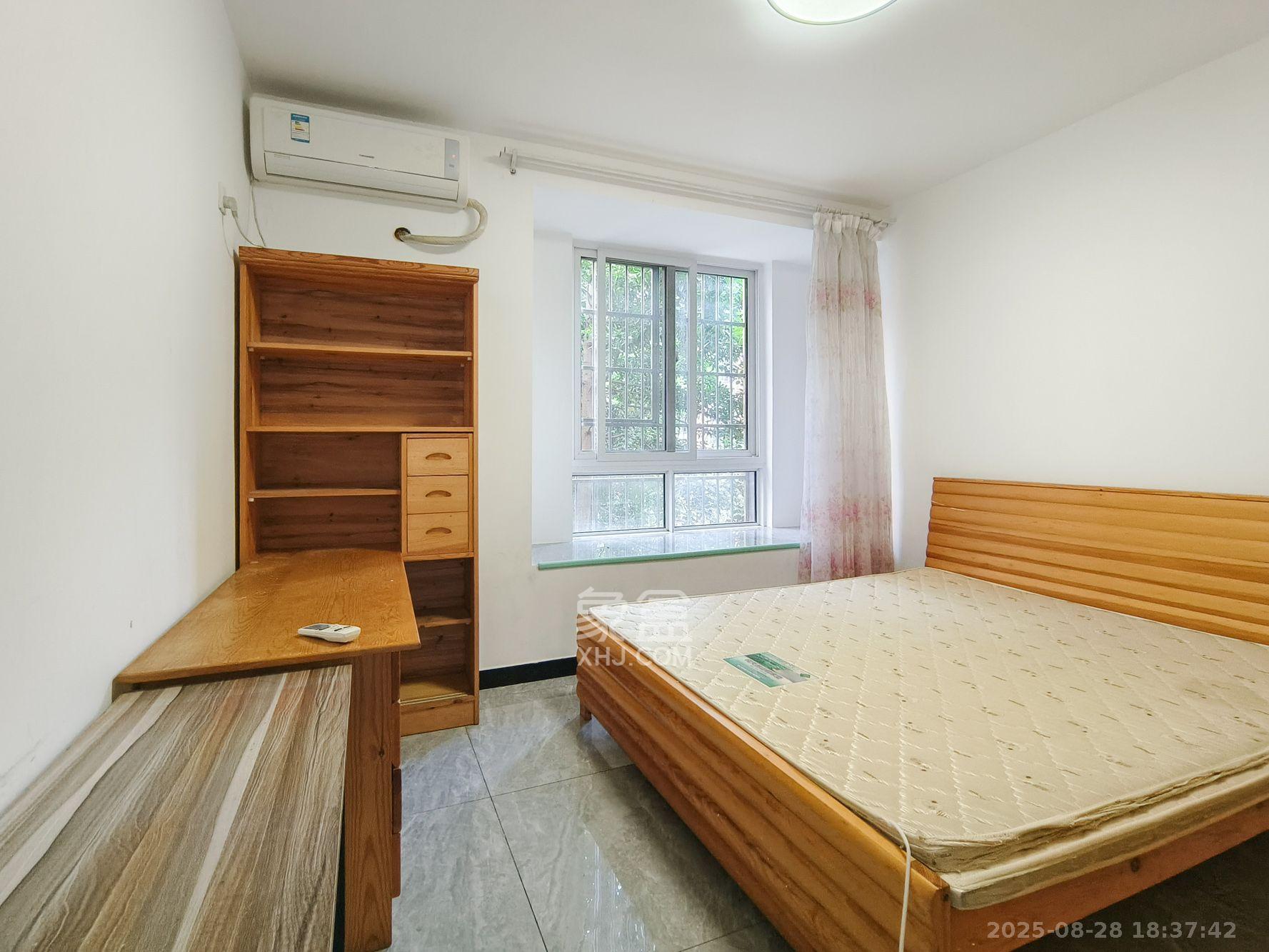山水湾  2室2厅1卫   1700.00元/月室内图