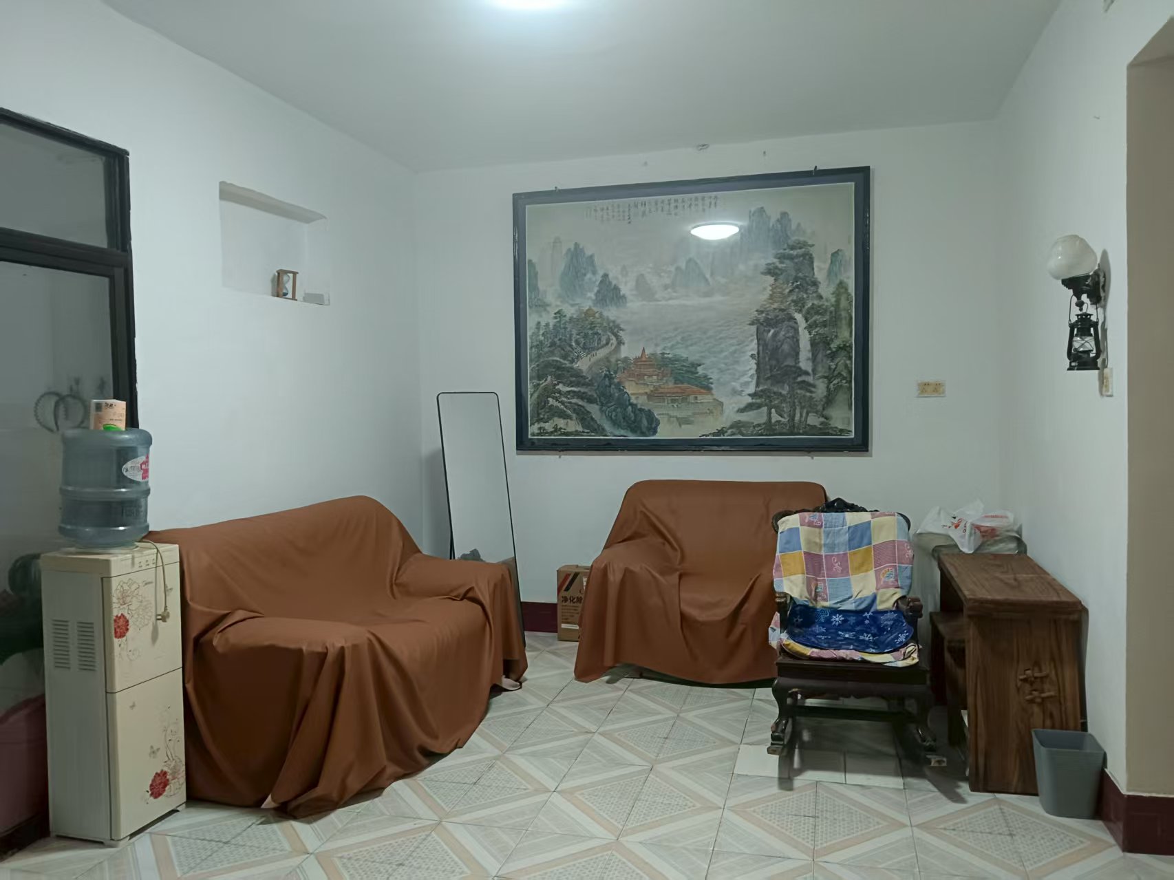 电力安置小区  2室2厅1卫    1000.0元/月 电力安置小区  2室2厅1卫    1000.0元/月室内图