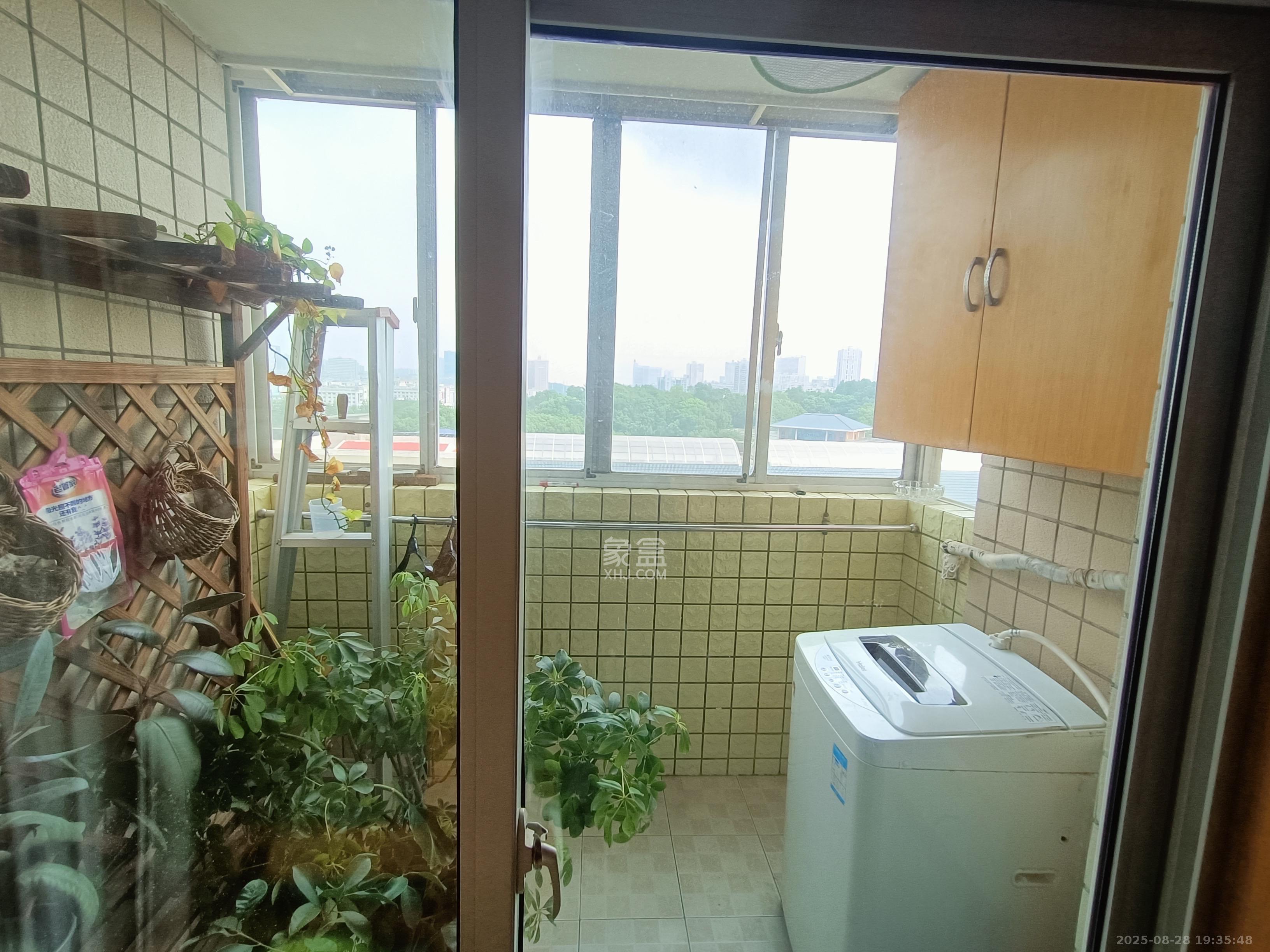 荣鑫家园  2室2厅1卫    1650.0元/月室内图