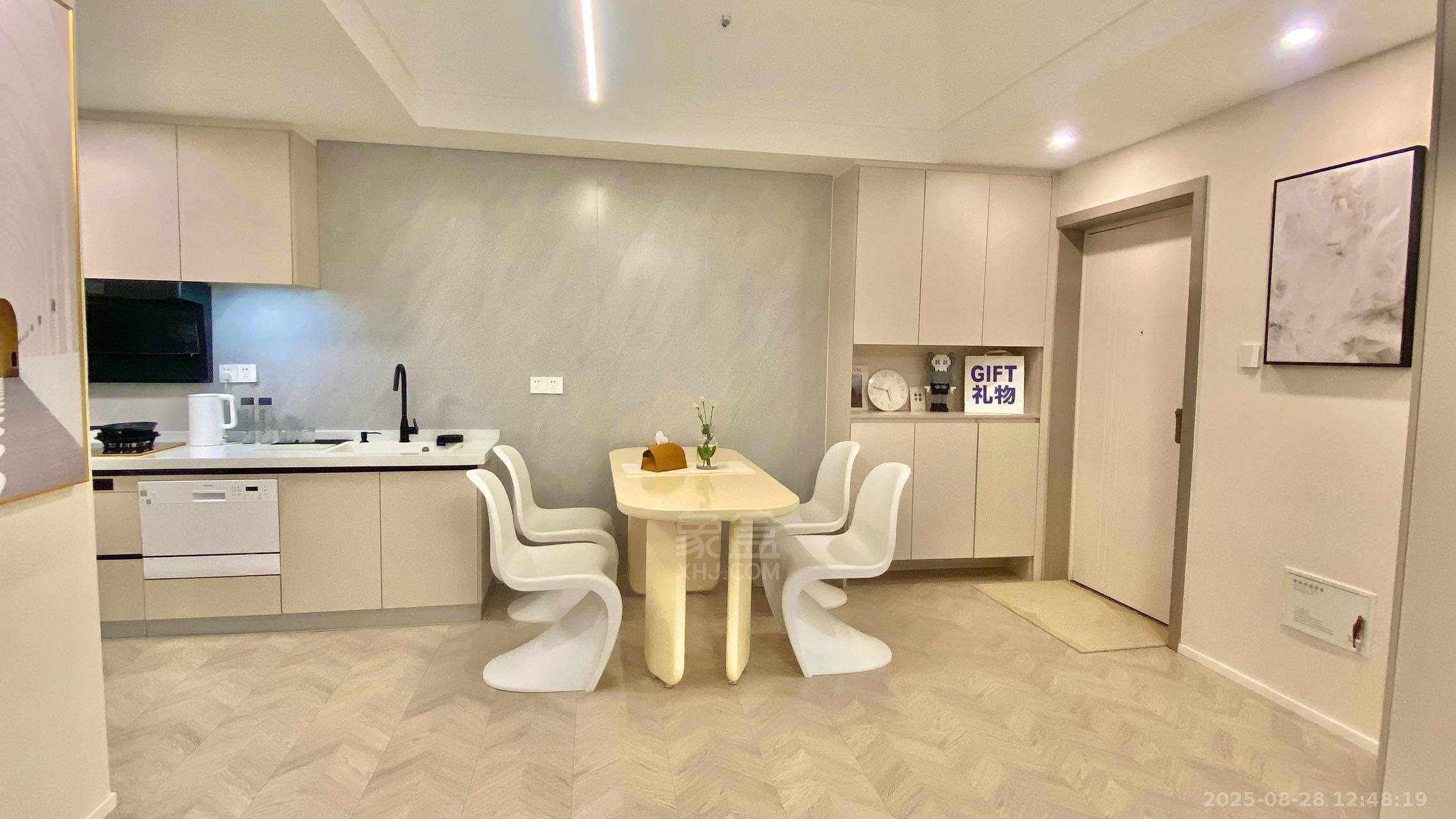 朗廷览江 1室1厅1卫 3000.00元/月 朗廷览江 1室1厅1卫 3000.00元/月室内图