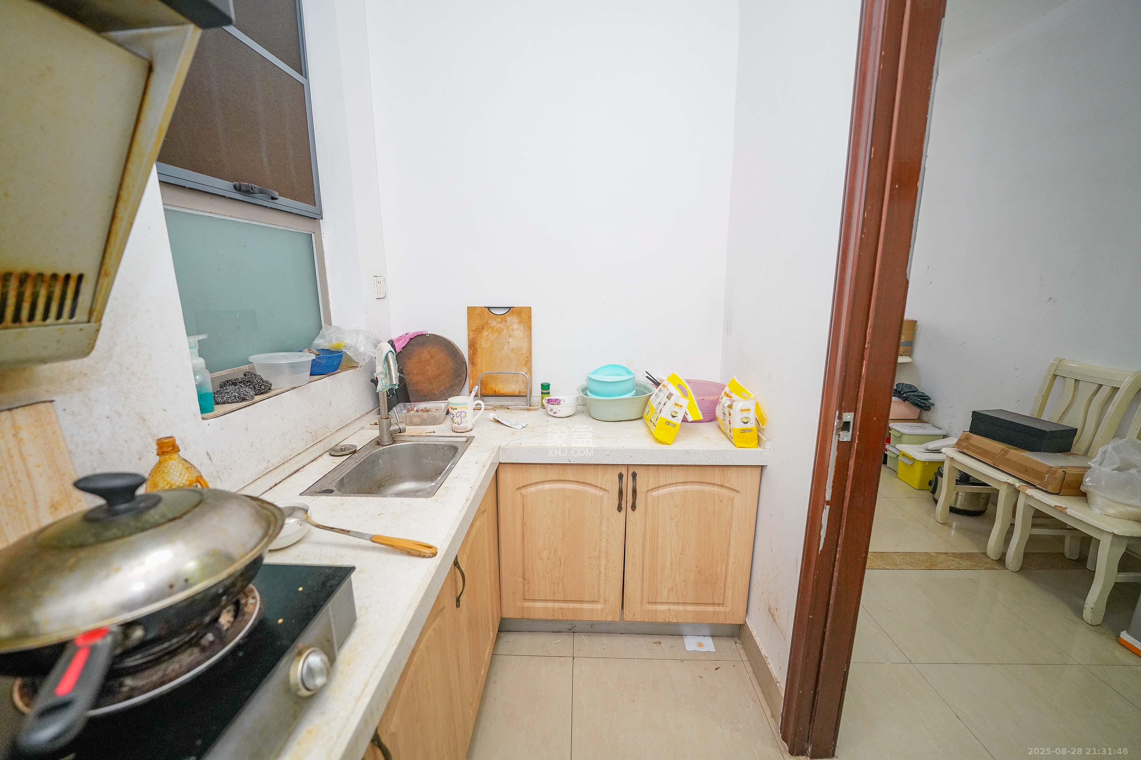 怡海星城 1室1厅1卫 28.0万 怡海星城 1室1厅1卫 28.0万厨房