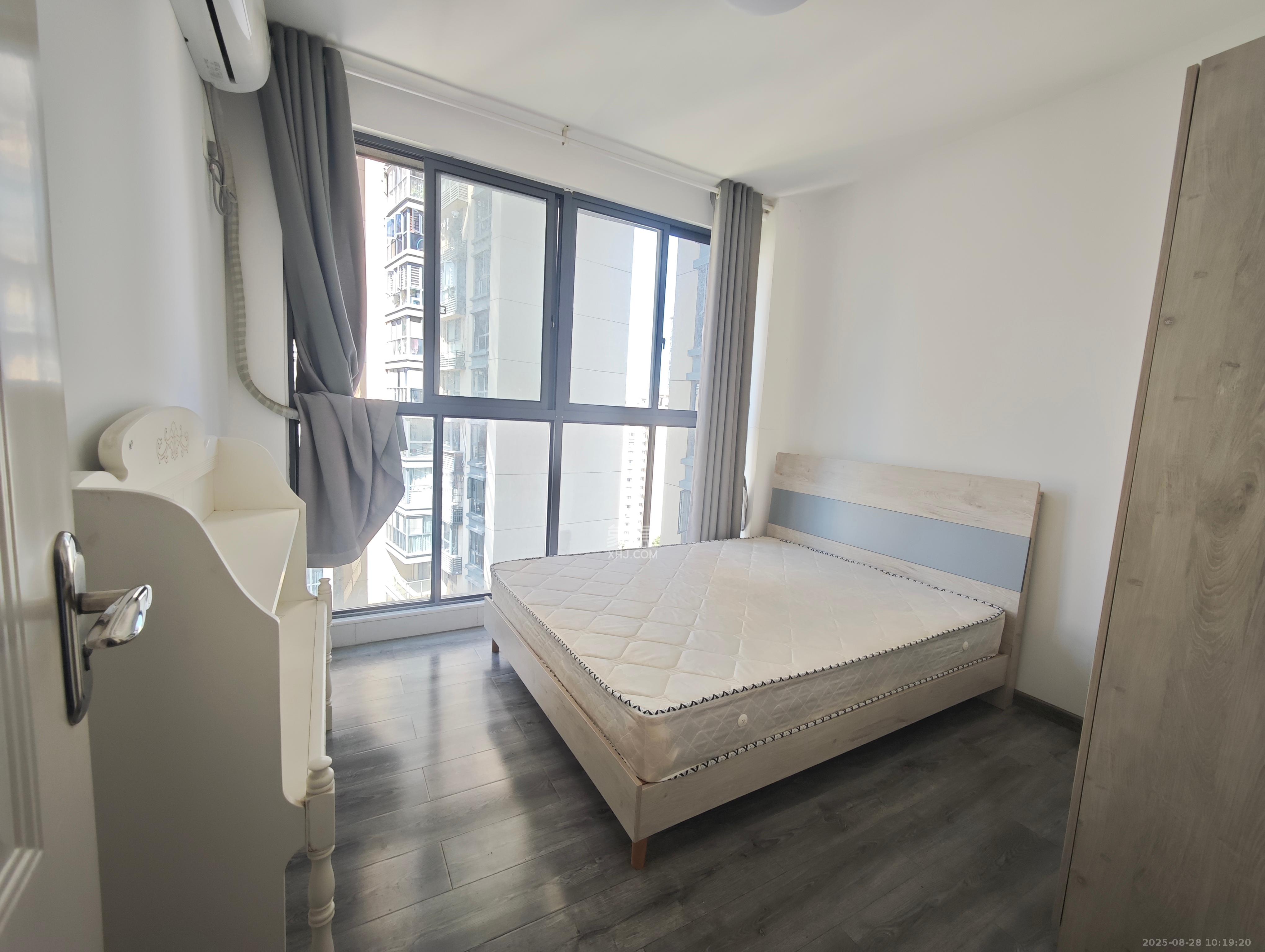 振业城二期  3室2厅2卫    3200.0元/月 振业城二期  3室2厅2卫    3200.0元/月室内图