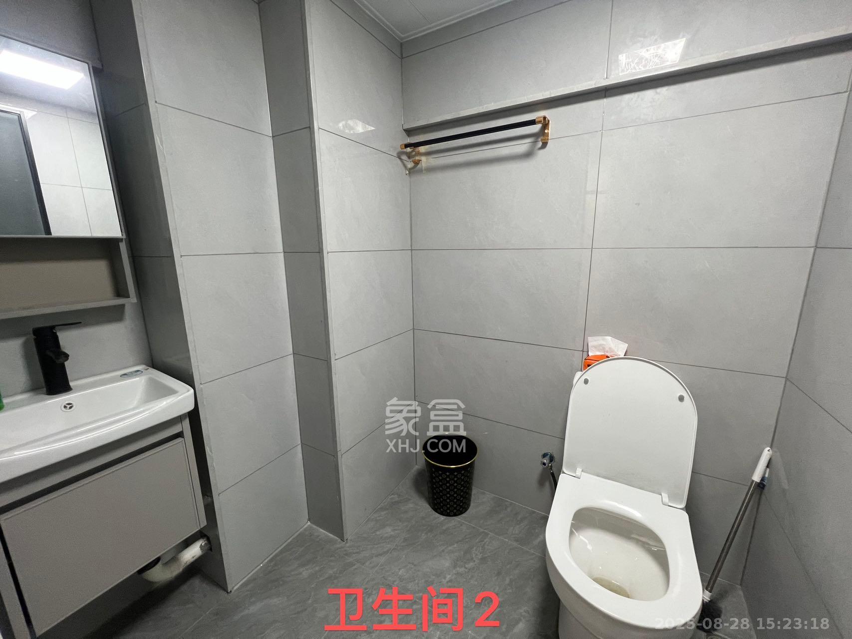中建嘉和城  5室2厅1卫   12000.00元/月室内图