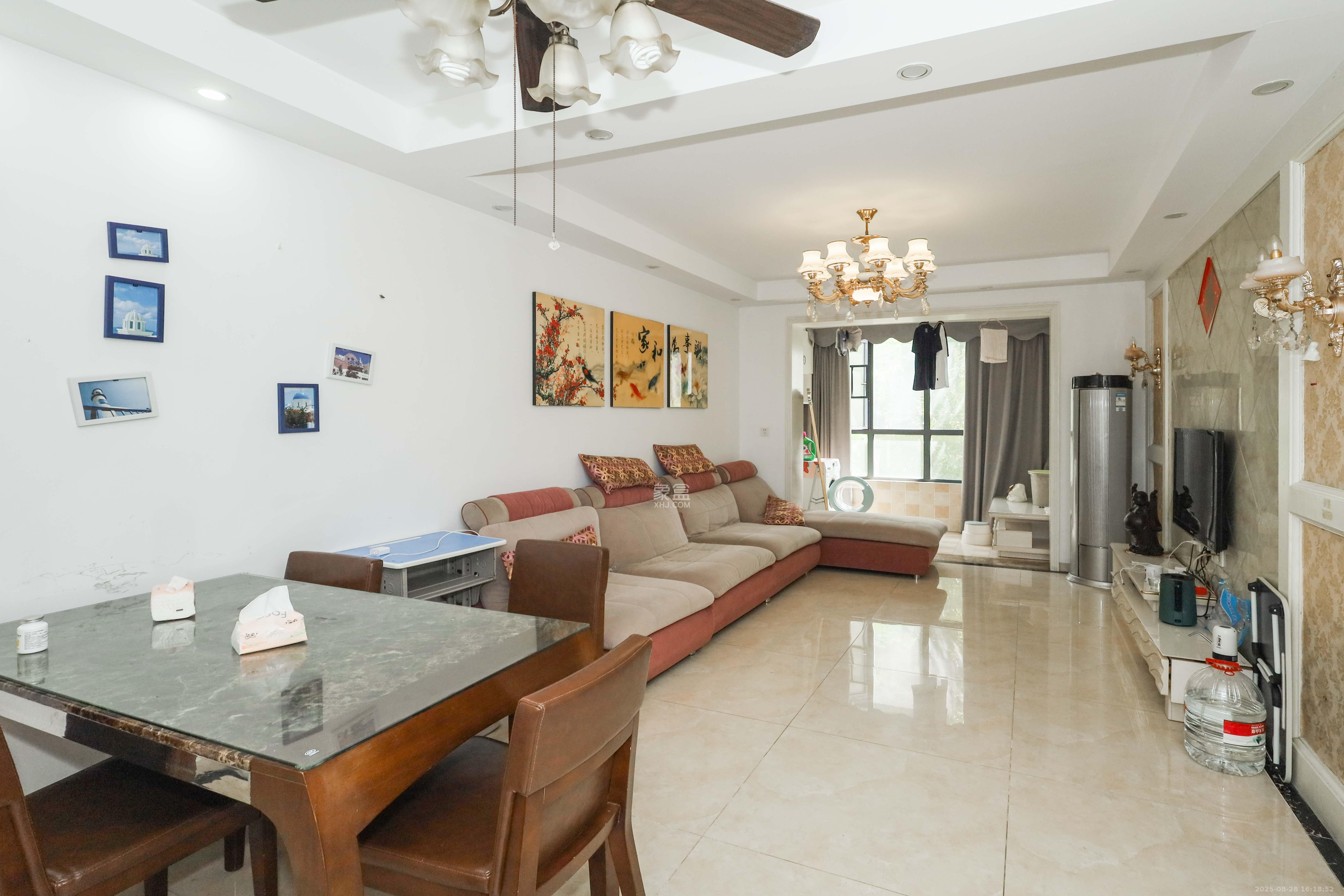 中国铁建梅溪青秀一期  3室2厅1卫    93.0万 中国铁建梅溪青秀一期  3室2厅1卫    93.0万客厅