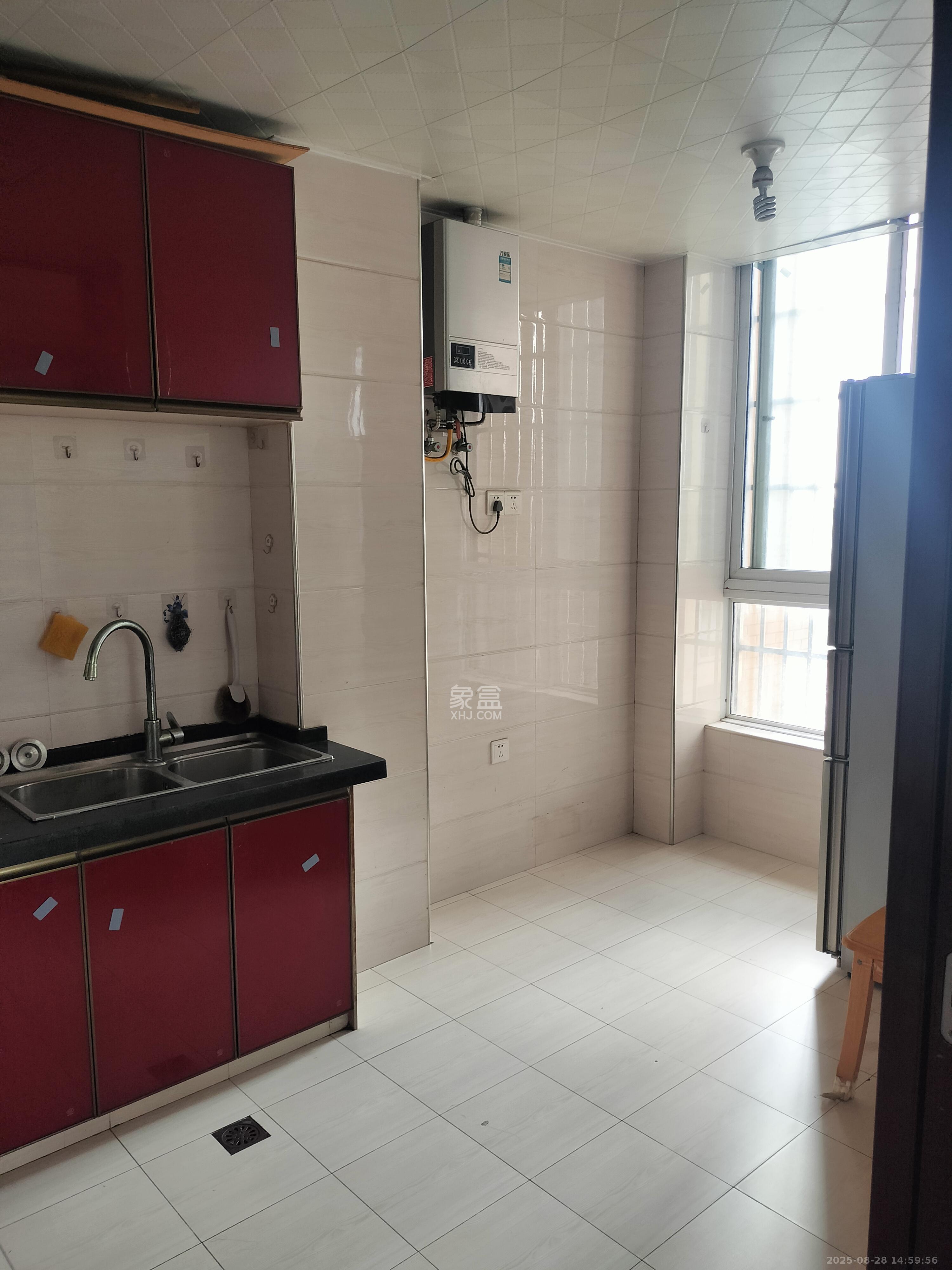 昌和商业中心/昌和国际  3室2厅1卫    2000.0元/月室内图