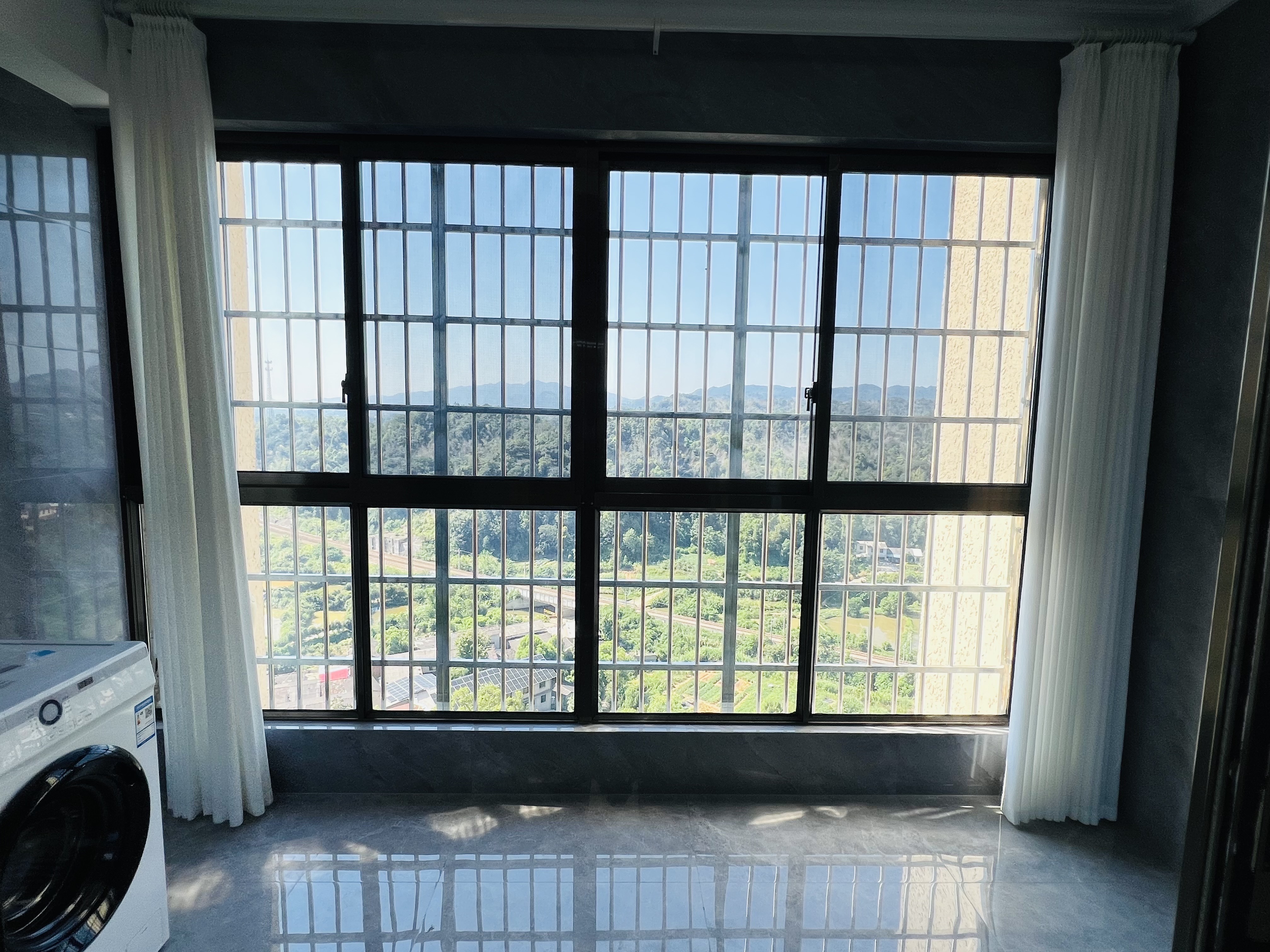 碧桂园 3室2厅1卫 1700.0元/月 碧桂园 3室2厅1卫 1700.0元/月室内图