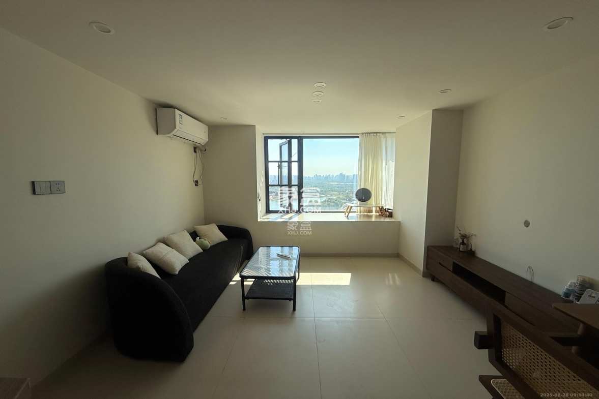 保利中环广场(保利中悦苑) 2室1厅1卫 2500.0元/月 保利中环广场(保利中悦苑) 2室1厅1卫 2500.0元/月室内图