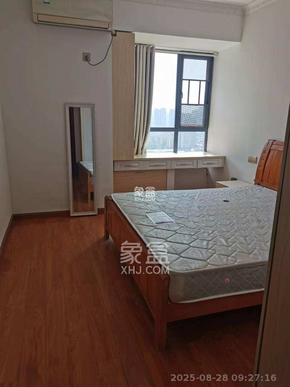 望兴嘉年华(望兴新苑) 2室1厅1卫 2300.0元/月 望兴嘉年华(望兴新苑) 2室1厅1卫 2300.0元/月室内图