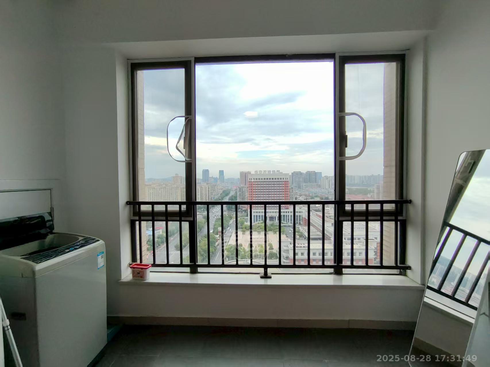 中泰财富湘江 1室1厅1卫 1300.0元/月 中泰财富湘江 1室1厅1卫 1300.0元/月室内图