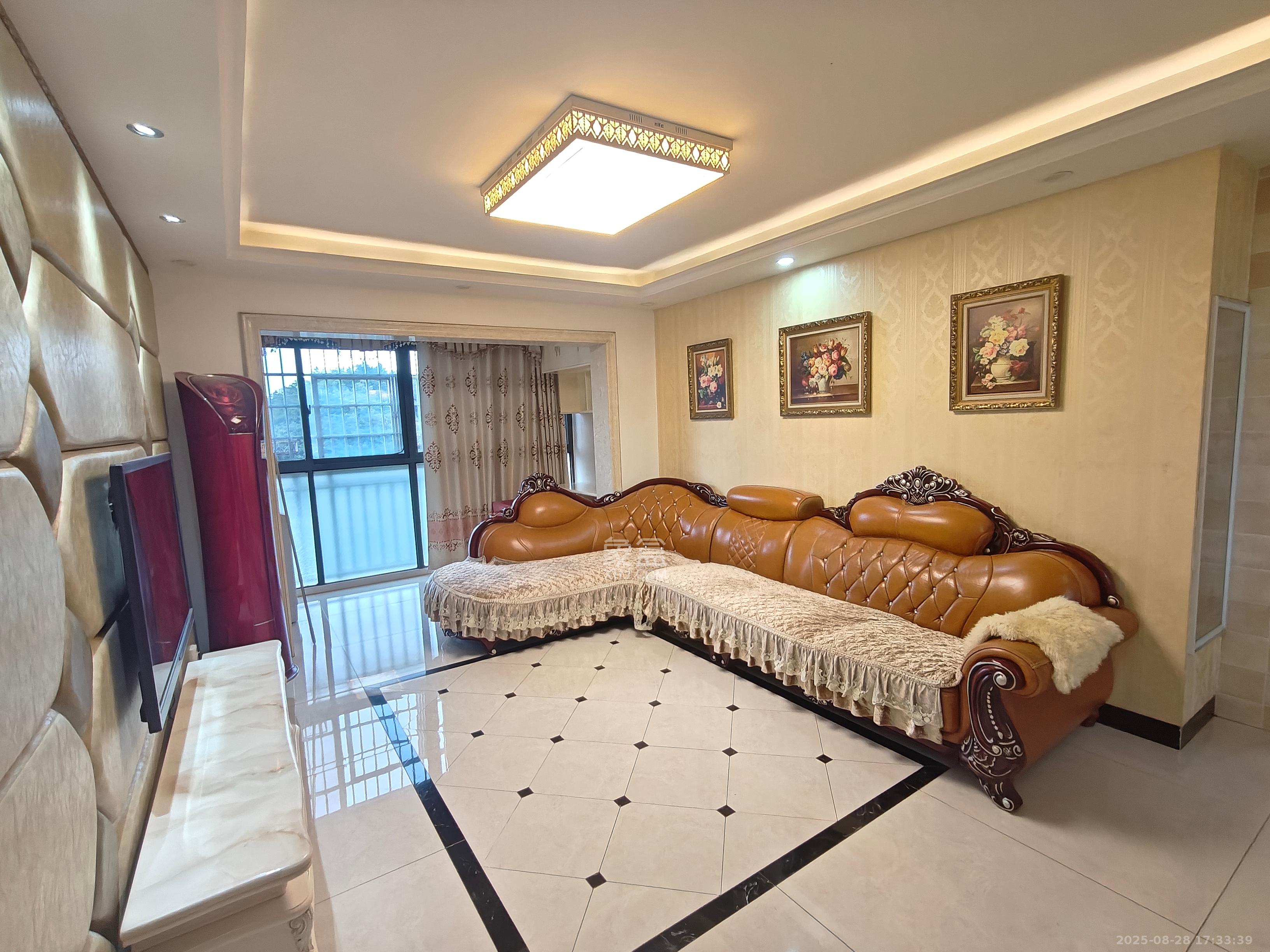 山水新城 2室2厅1卫 2000.00元/月 山水新城 2室2厅1卫 2000.00元/月室内图