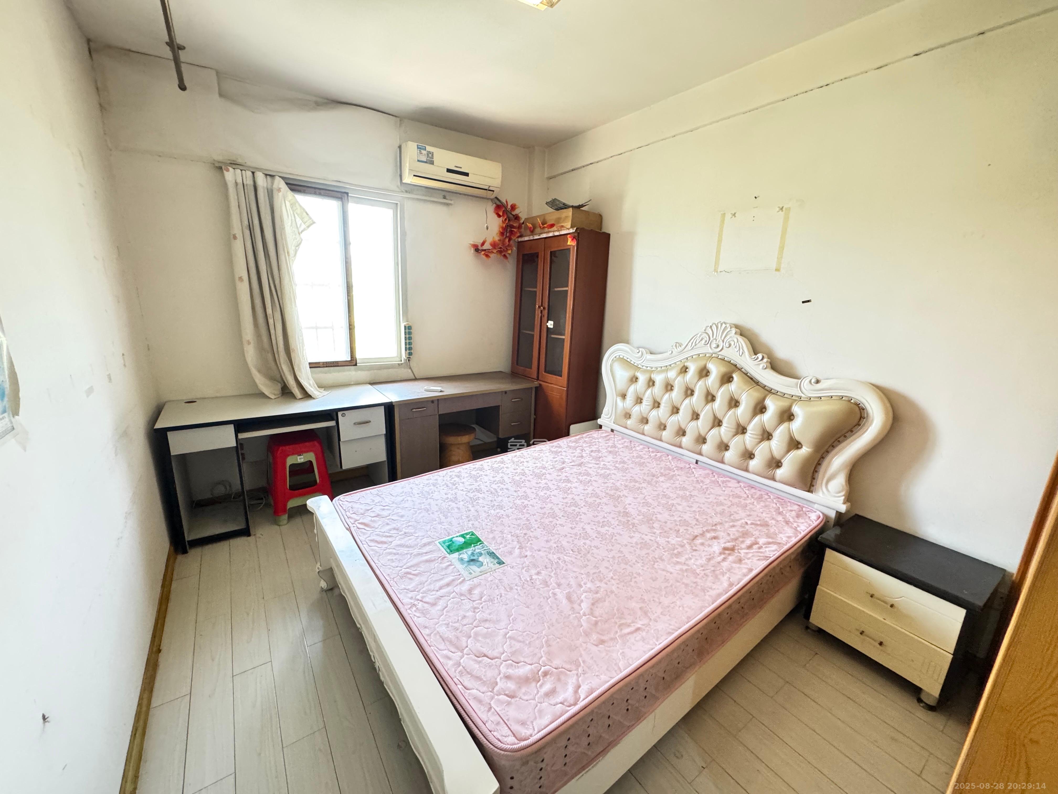 楚湘街一条巷散盘  2室1厅1卫    1800.0元/月 楚湘街一条巷散盘  2室1厅1卫    1800.0元/月室内图