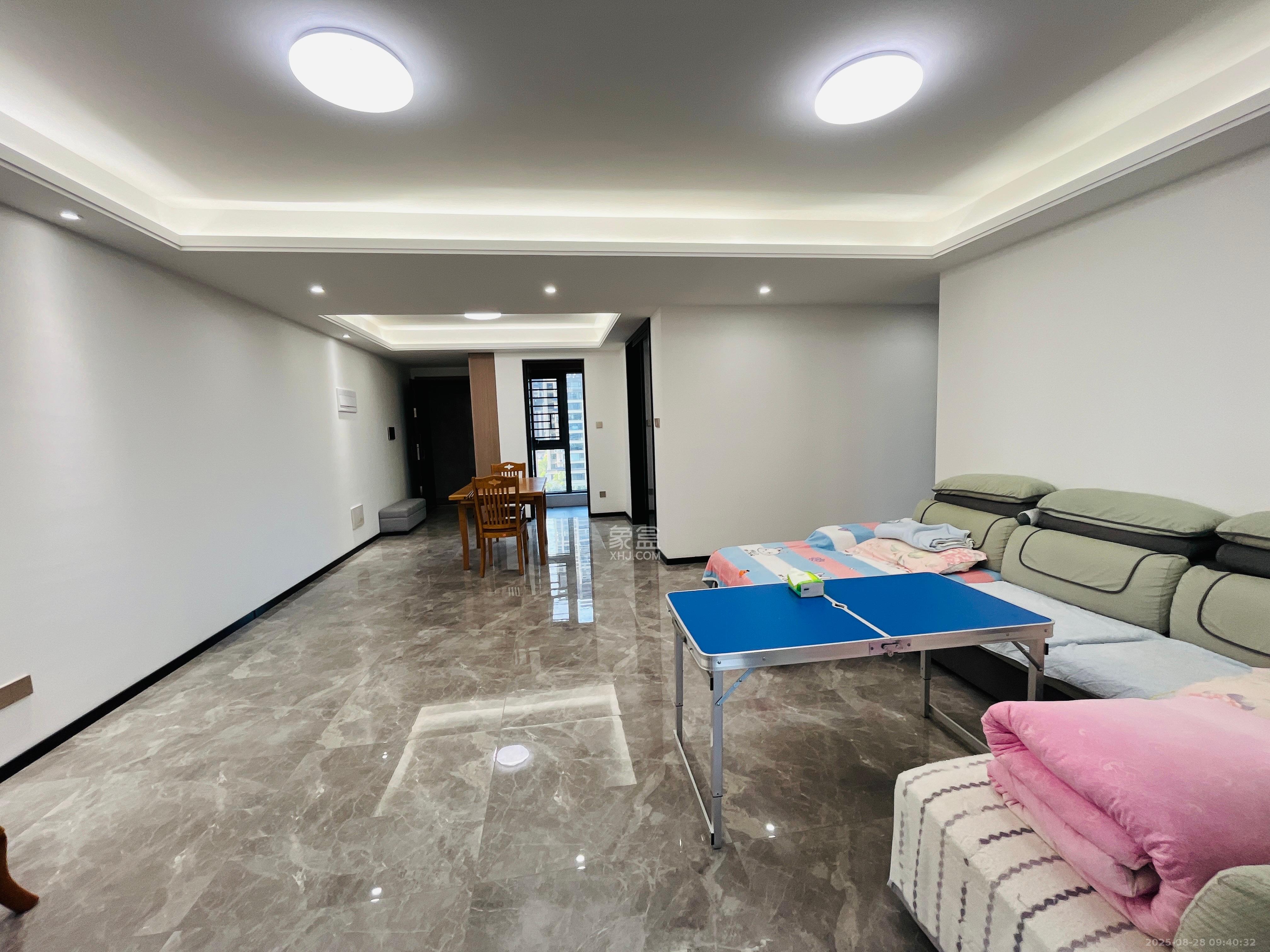 澳海文澜府 3室2厅2卫 2200.0元/月 澳海文澜府 3室2厅2卫 2200.0元/月室内图