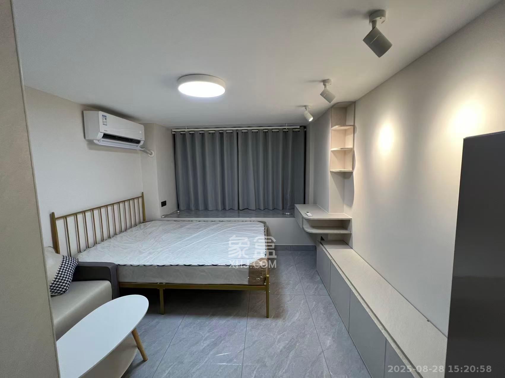 龙湖湘江星座（祺鑫星座公寓）  1室1厅1卫    1400.0元/月室内图