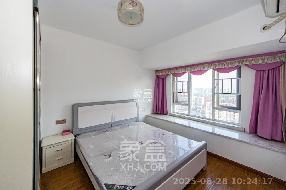 万国城(当代满庭春MOMA)三期  3室2厅2卫    2500.0元/月 万国城(当代满庭春MOMA)三期  3室2厅2卫    2500.0元/月室内图