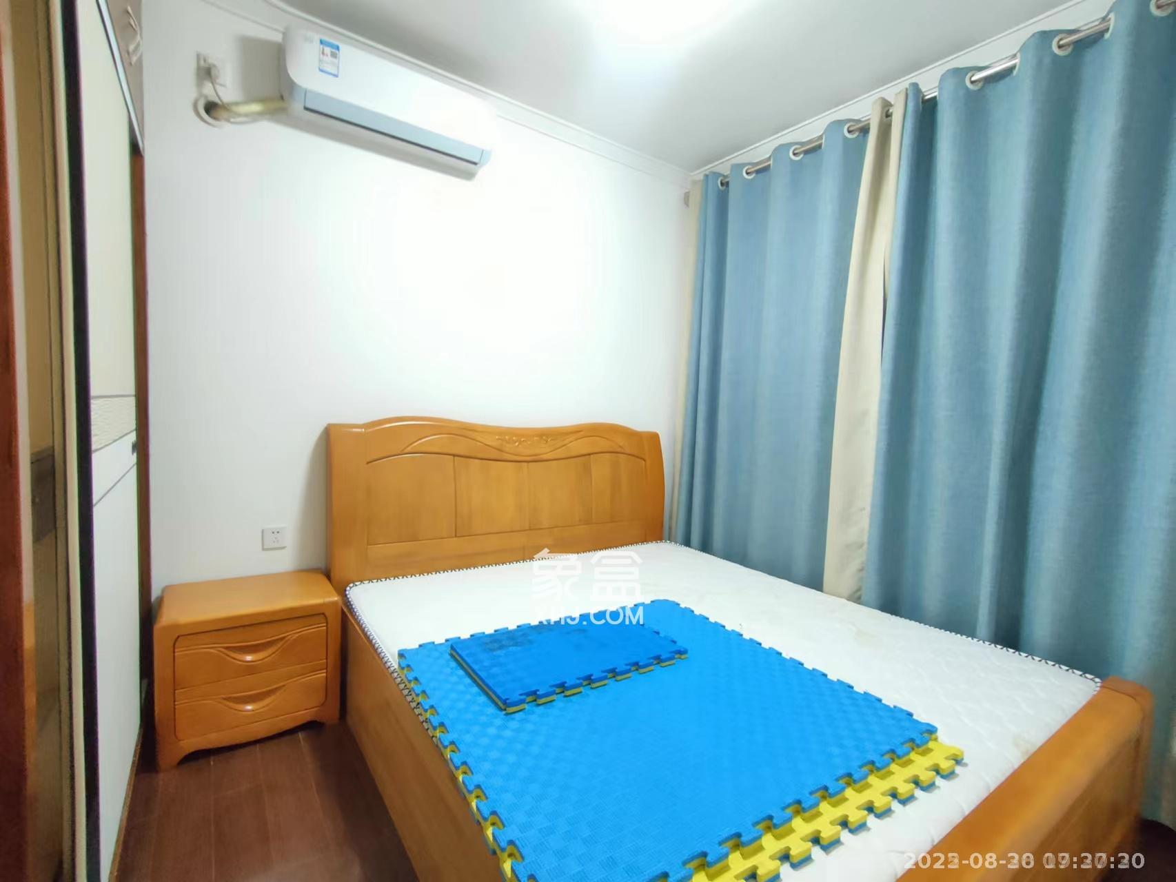 万科里金域滨江  3室2厅1卫    3800.0元/月 万科里金域滨江  3室2厅1卫    3800.0元/月室内图