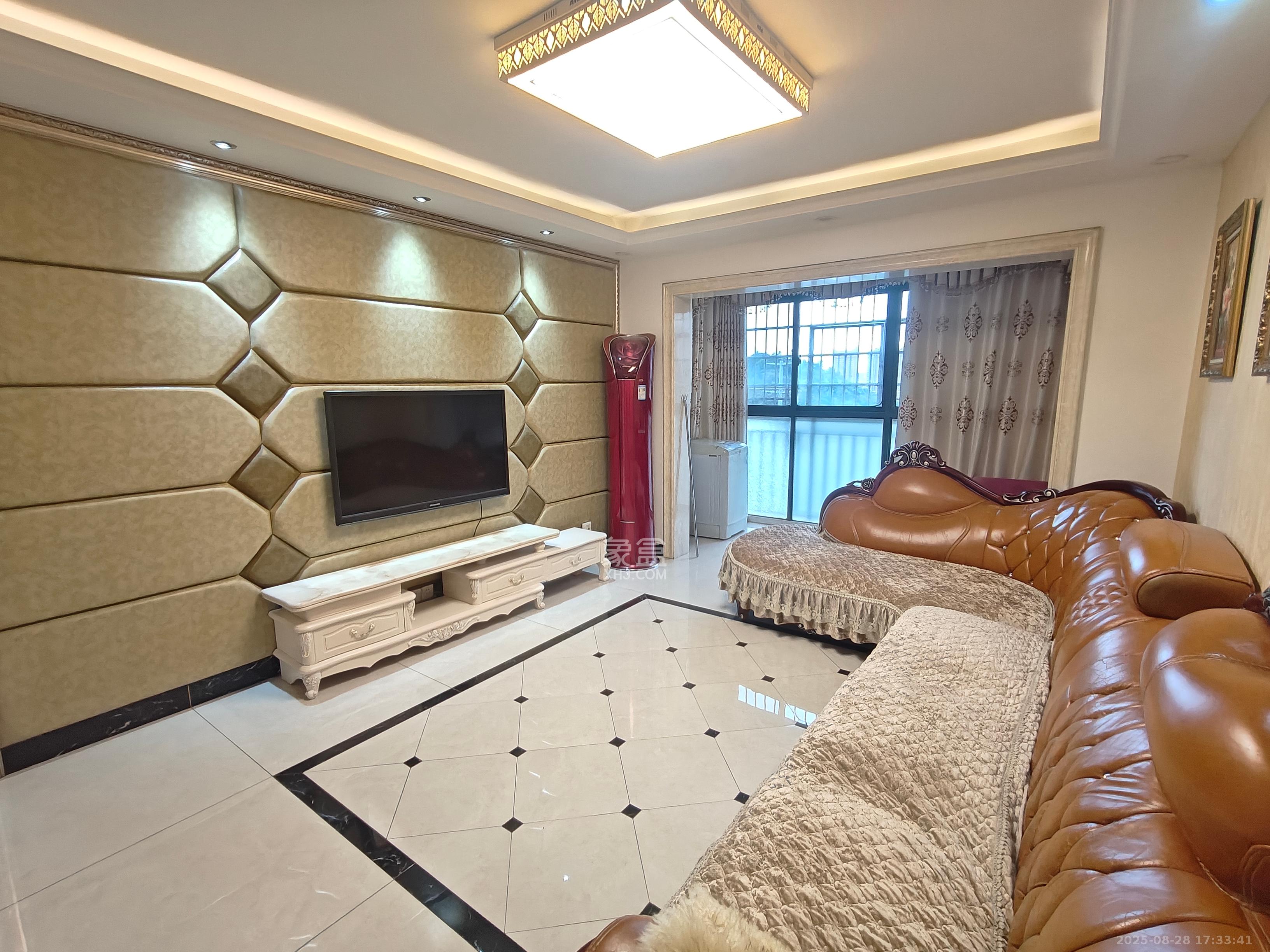 山水新城 2室2厅1卫 2000.00元/月 山水新城 2室2厅1卫 2000.00元/月室内图