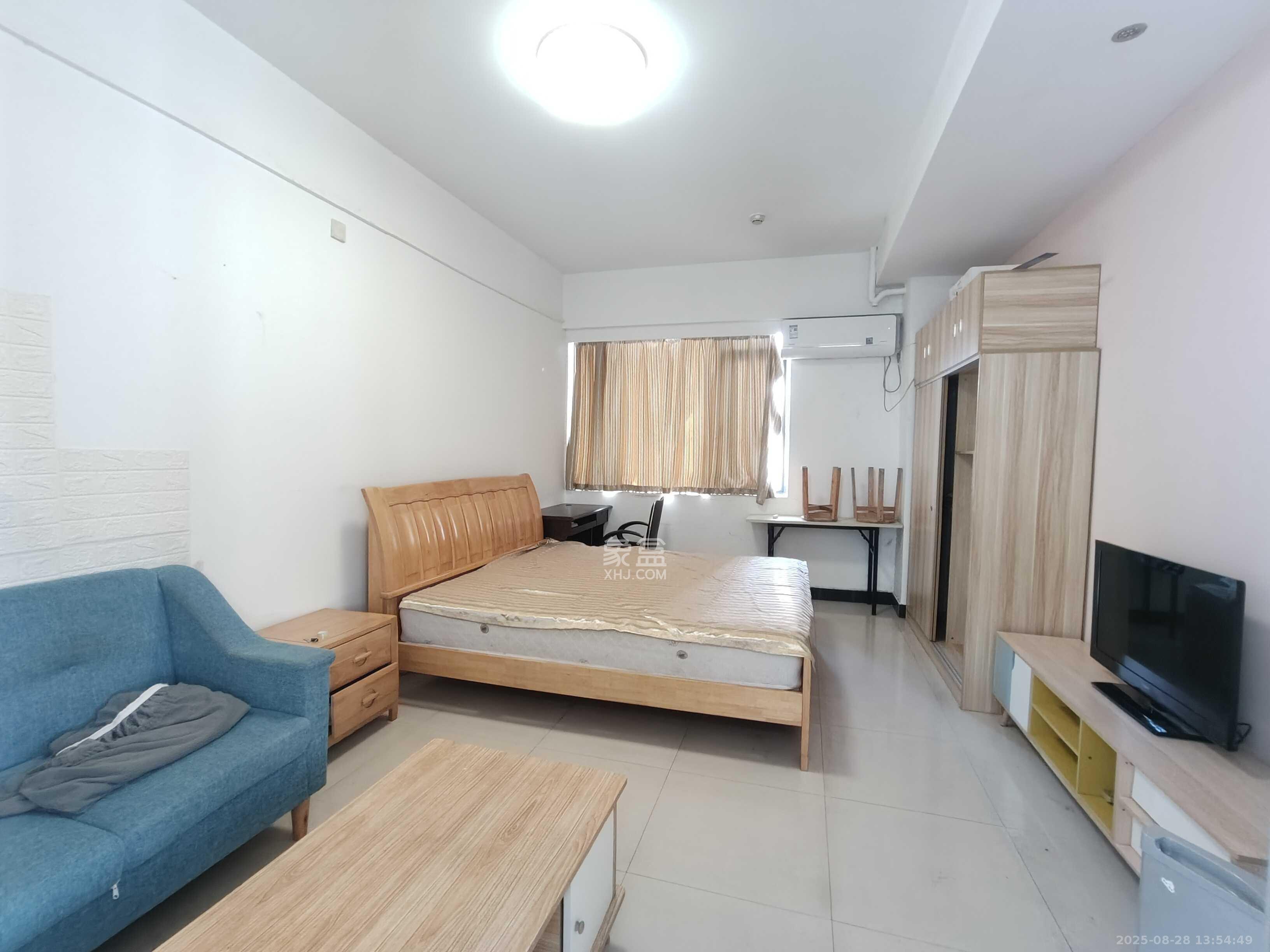 融圣国际  1室1厅1卫    1500.0元/月 融圣国际  1室1厅1卫    1500.0元/月