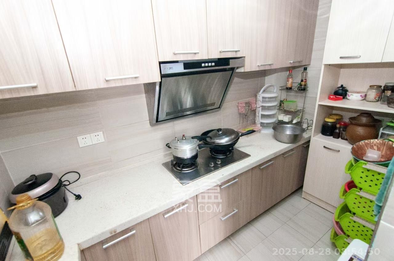 金茂梅溪湖 3室1厅1卫 2400.0元/月 金茂梅溪湖 3室1厅1卫 2400.0元/月室内图