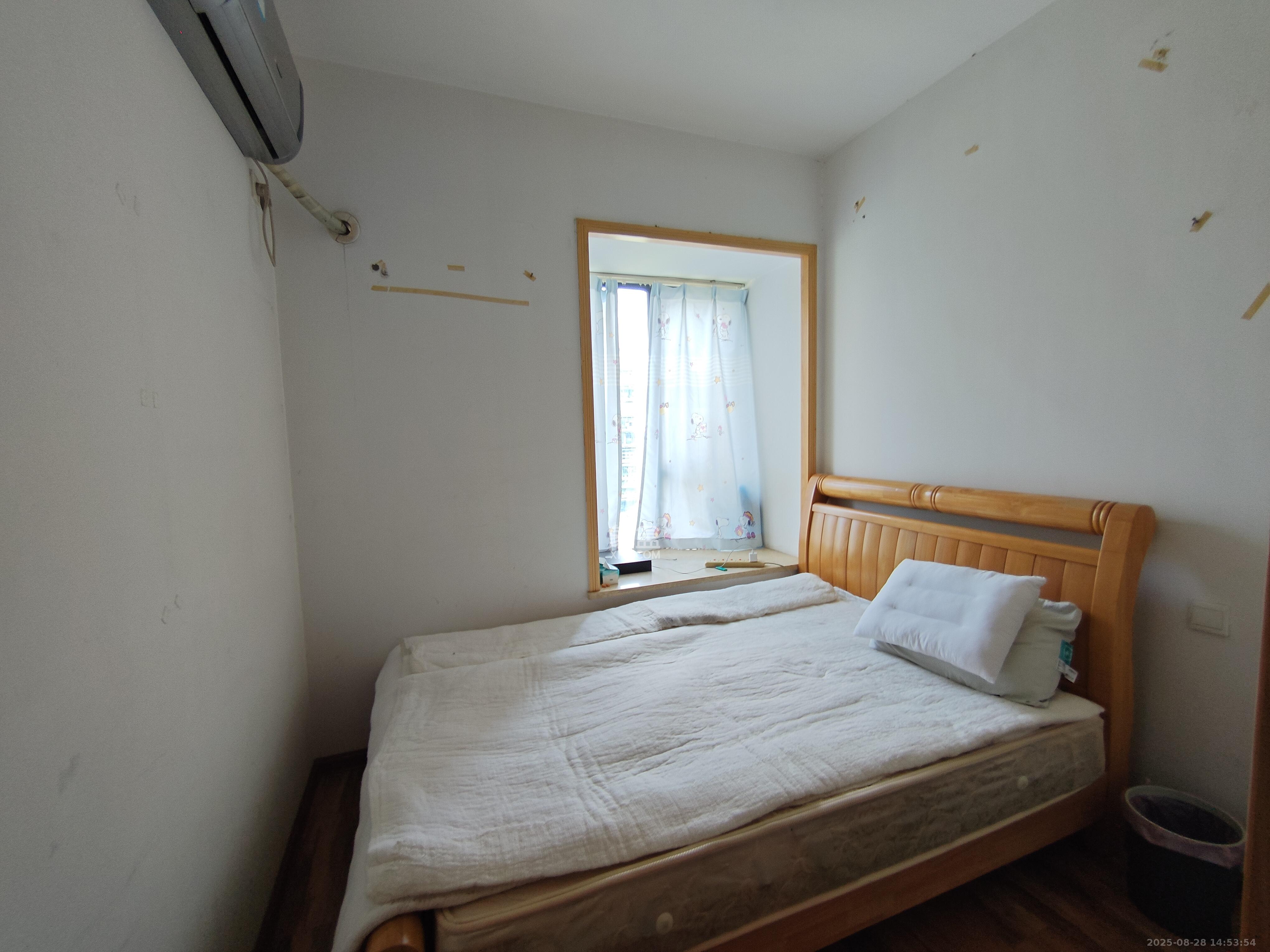 保利麓谷林语A区  3室2厅1卫    2300.0元/月 保利麓谷林语A区  3室2厅1卫    2300.0元/月室内图