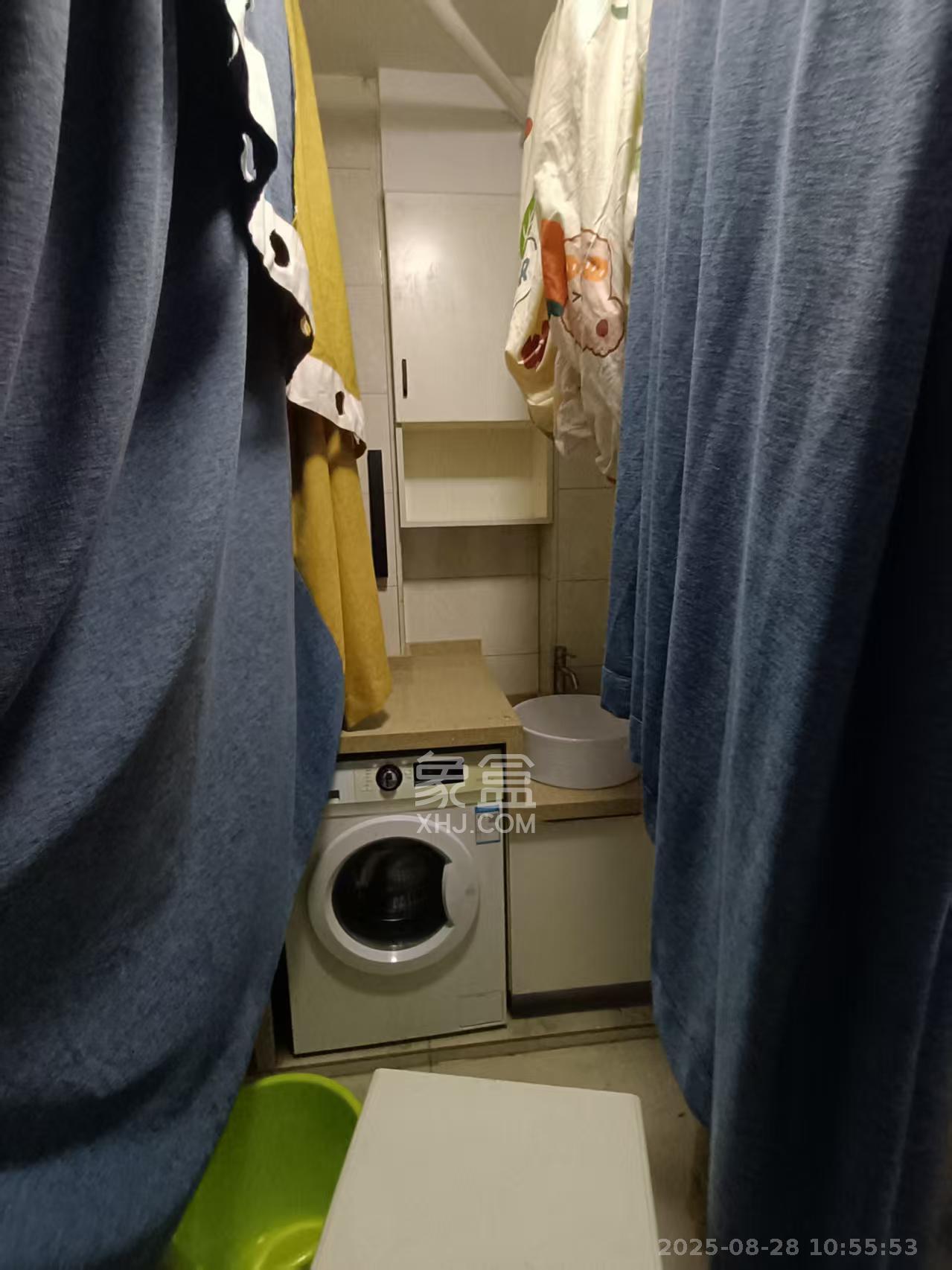 天鸿天府（天鸿中央大院）  2室1厅1卫    1900.0元/月室内图