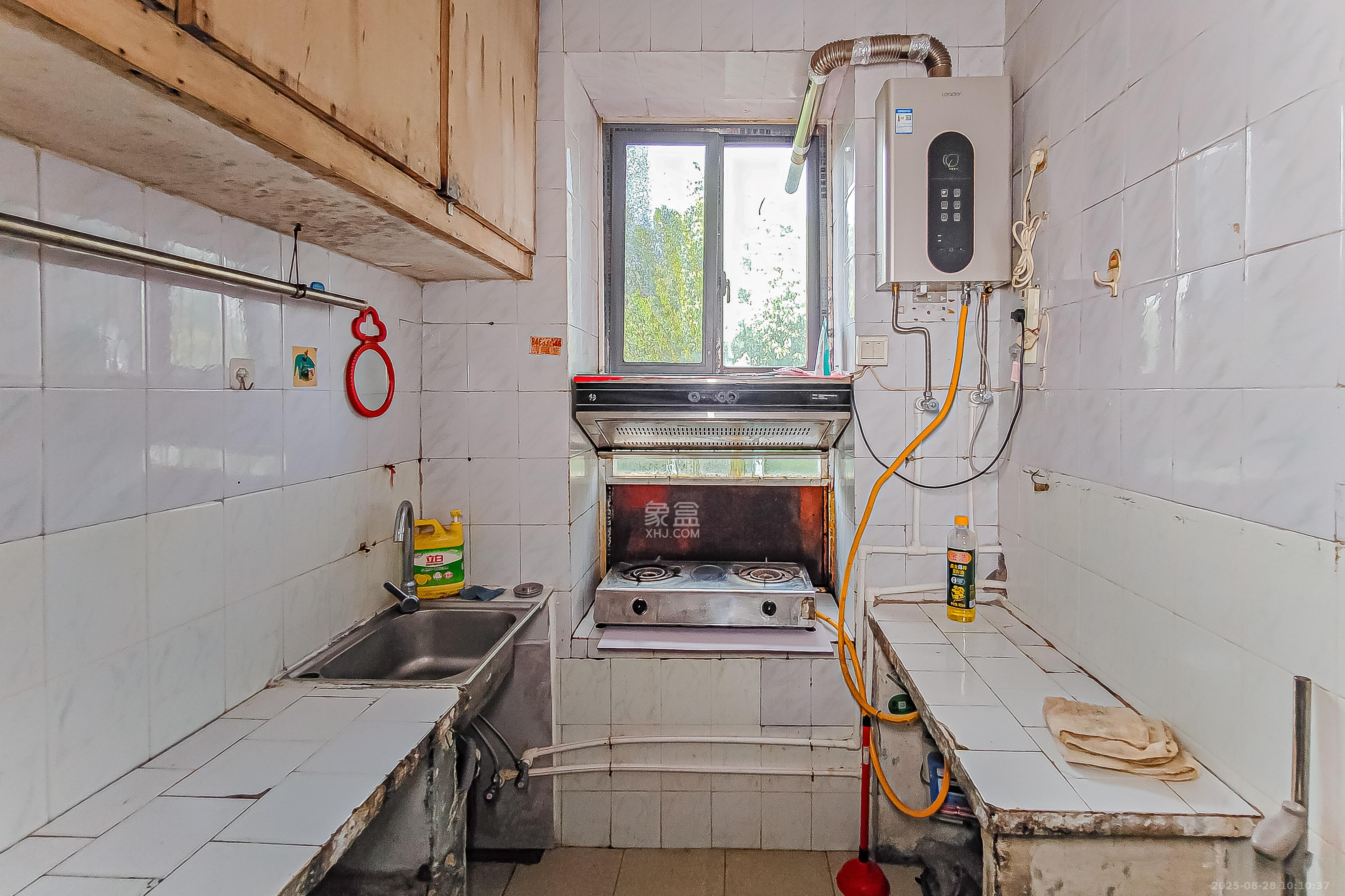 人民新村  2室1厅1卫    38.0万 人民新村  2室1厅1卫    38.0万厨房