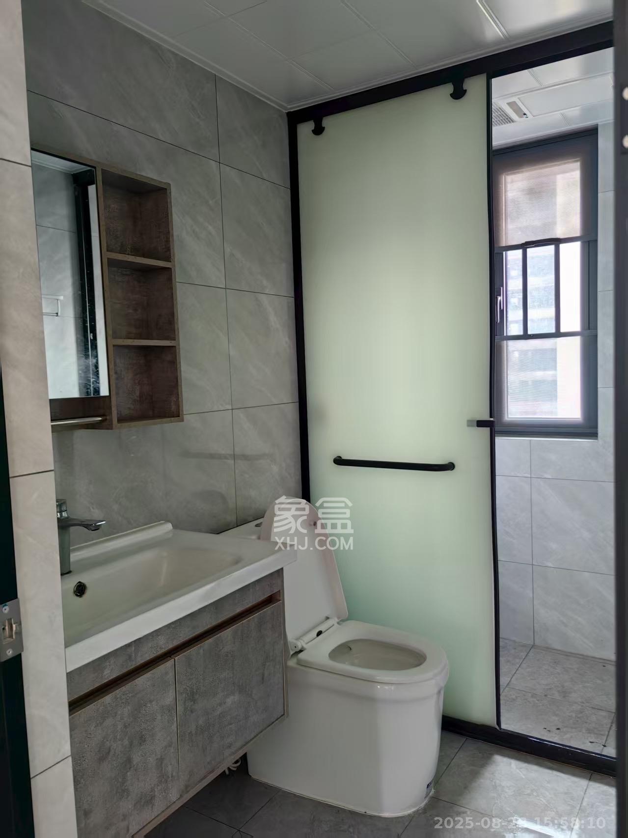 南山梅溪一方 4室2厅2卫 3000.0元/月 南山梅溪一方 4室2厅2卫 3000.0元/月室内图