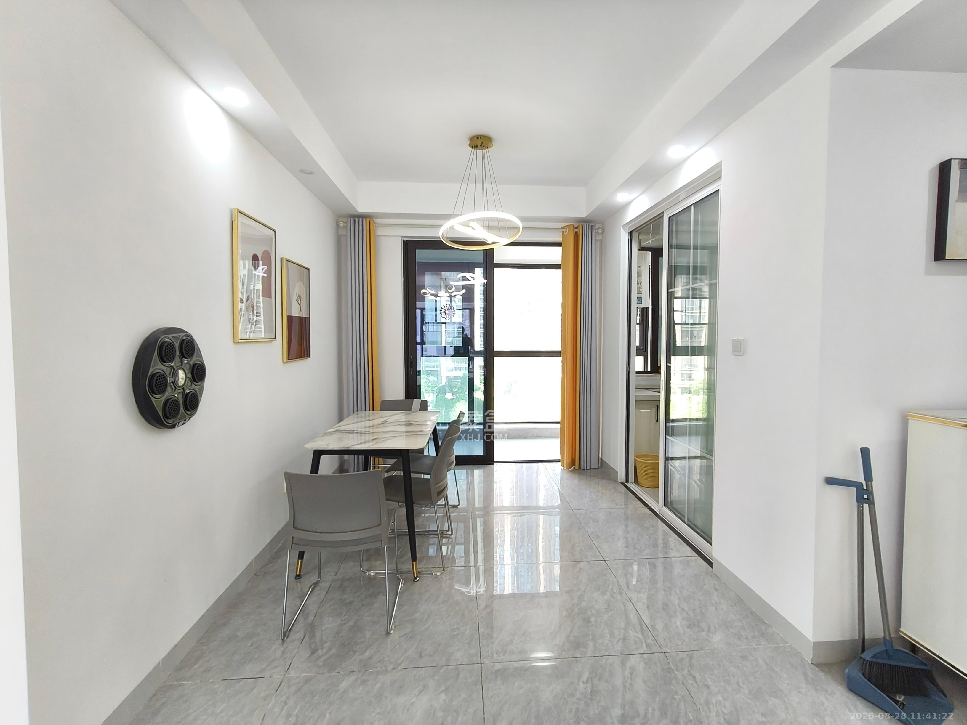 明昇壹城(明昇时代广场)二期 4室2厅2卫 4300.0元/月 明昇壹城(明昇时代广场)二期 4室2厅2卫 4300.0元/月室内图