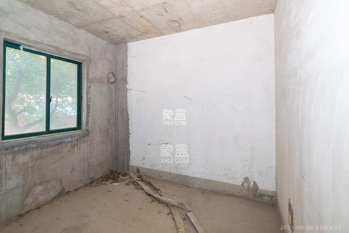 红建滨水铭城  2室2厅1卫    42.0万 红建滨水铭城  2室2厅1卫    42.0万卧室