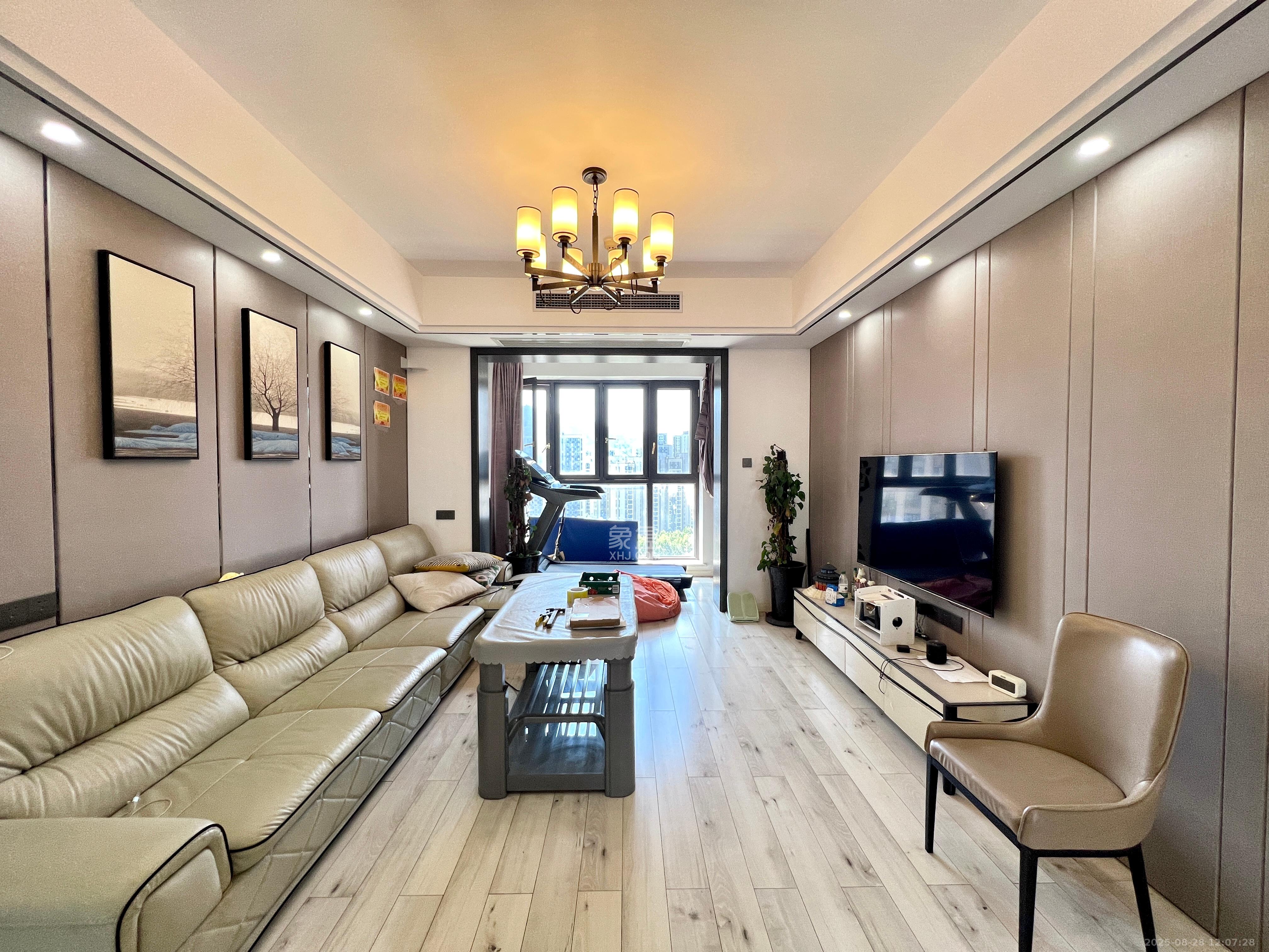 金茂梅溪湖  4室2厅2卫    4000.0元/月室内图