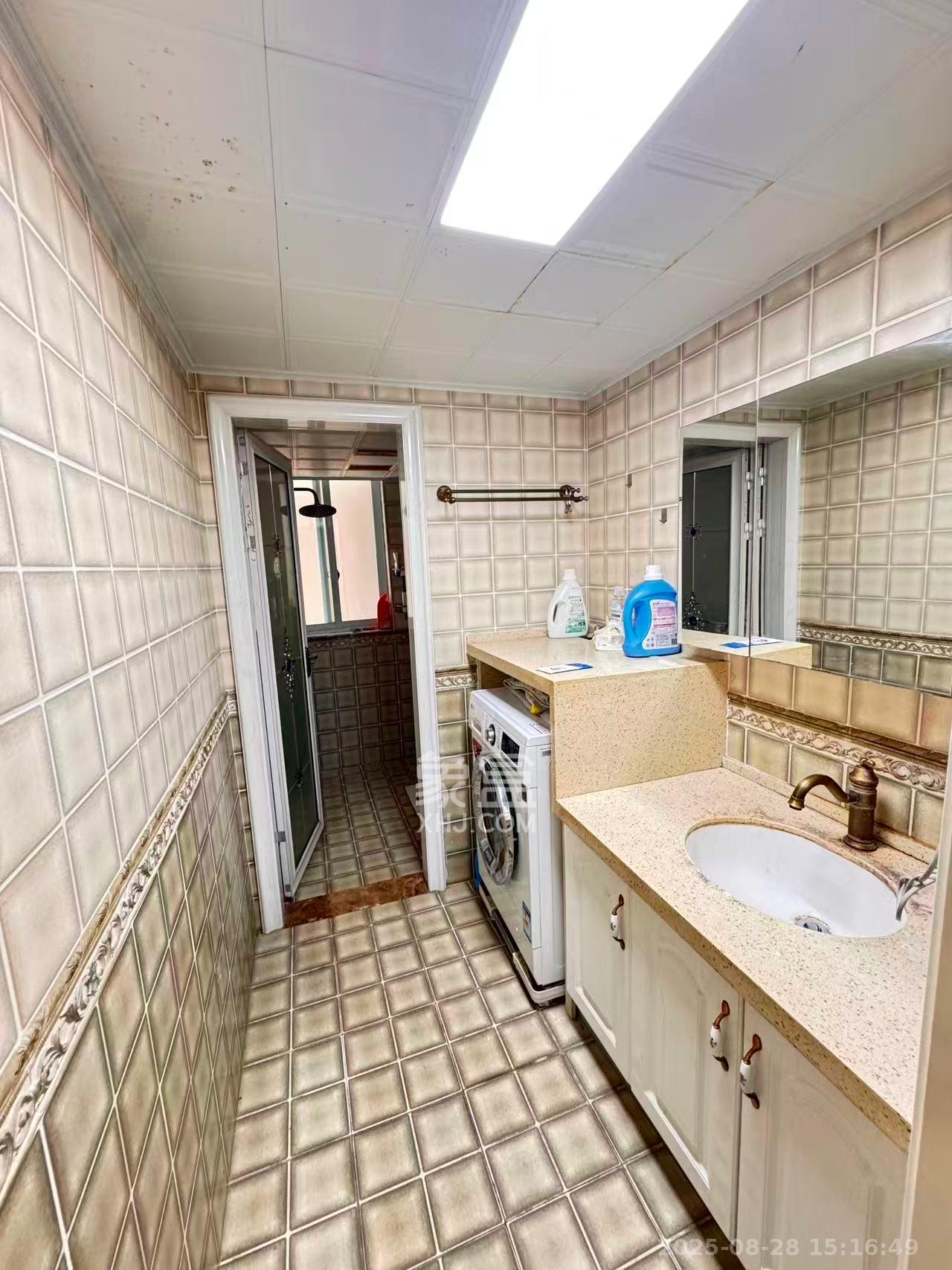 北辰三角洲E3区  3室2厅2卫    3800.0元/月 北辰三角洲E3区  3室2厅2卫    3800.0元/月室内图