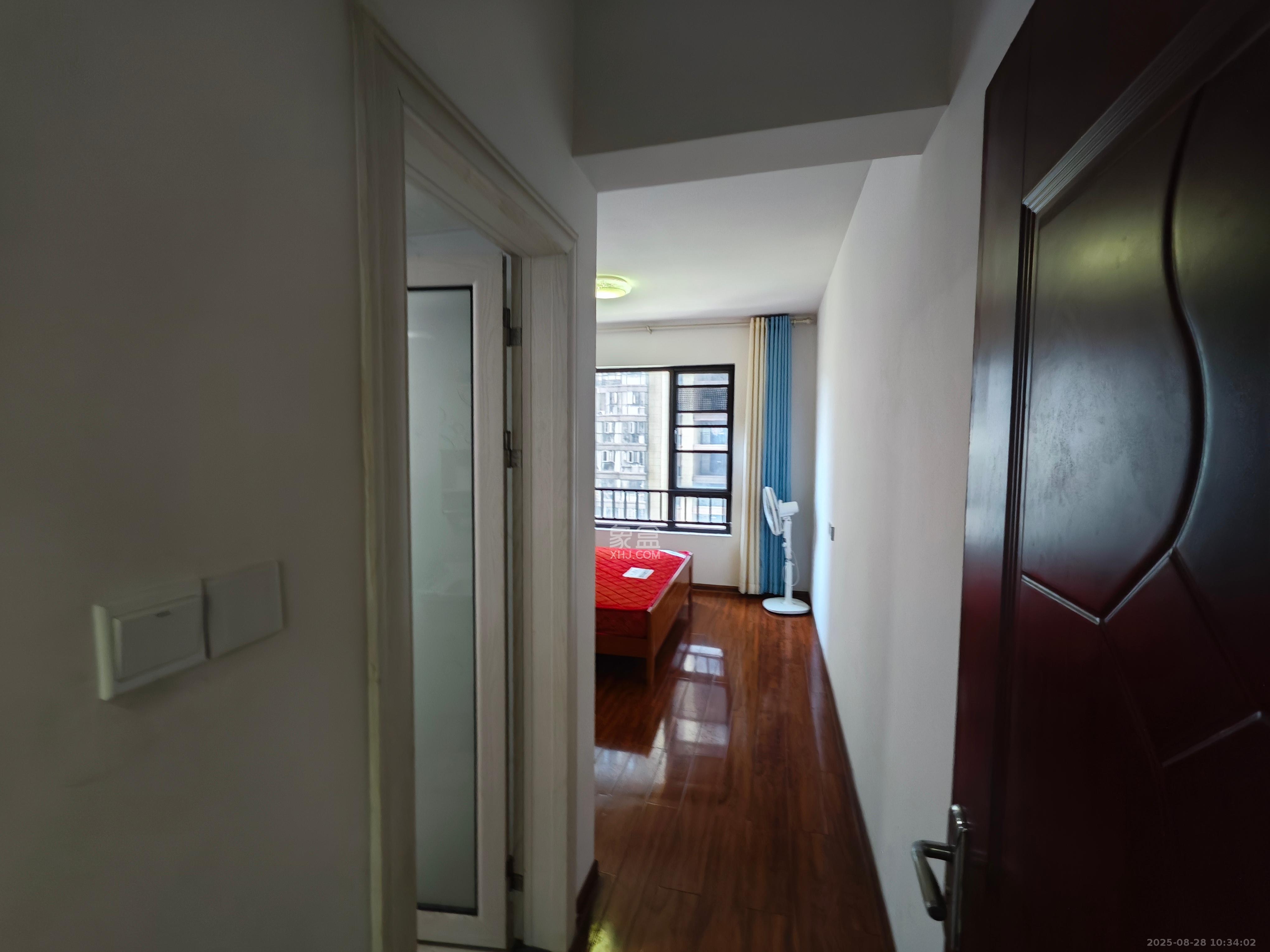 龙湖湘风原著(龙湖湘风星城)  3室2厅2卫    1900.0元/月 龙湖湘风原著(龙湖湘风星城)  3室2厅2卫    1900.0元/月