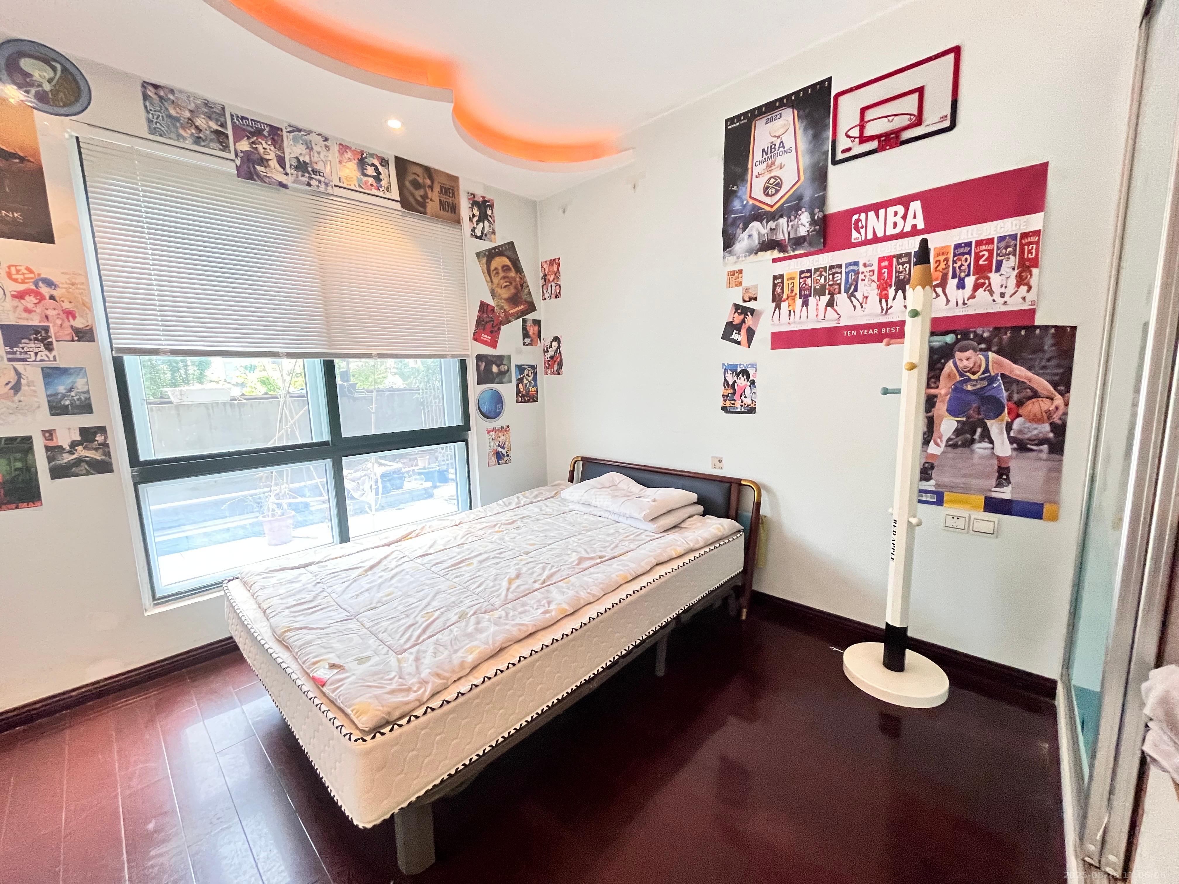 星城世家 3室2厅2卫 3500.0元/月 星城世家 3室2厅2卫 3500.0元/月室内图